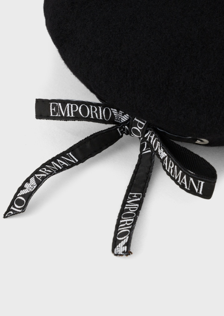 Emporio Armani 优雅系带标识贝雷帽