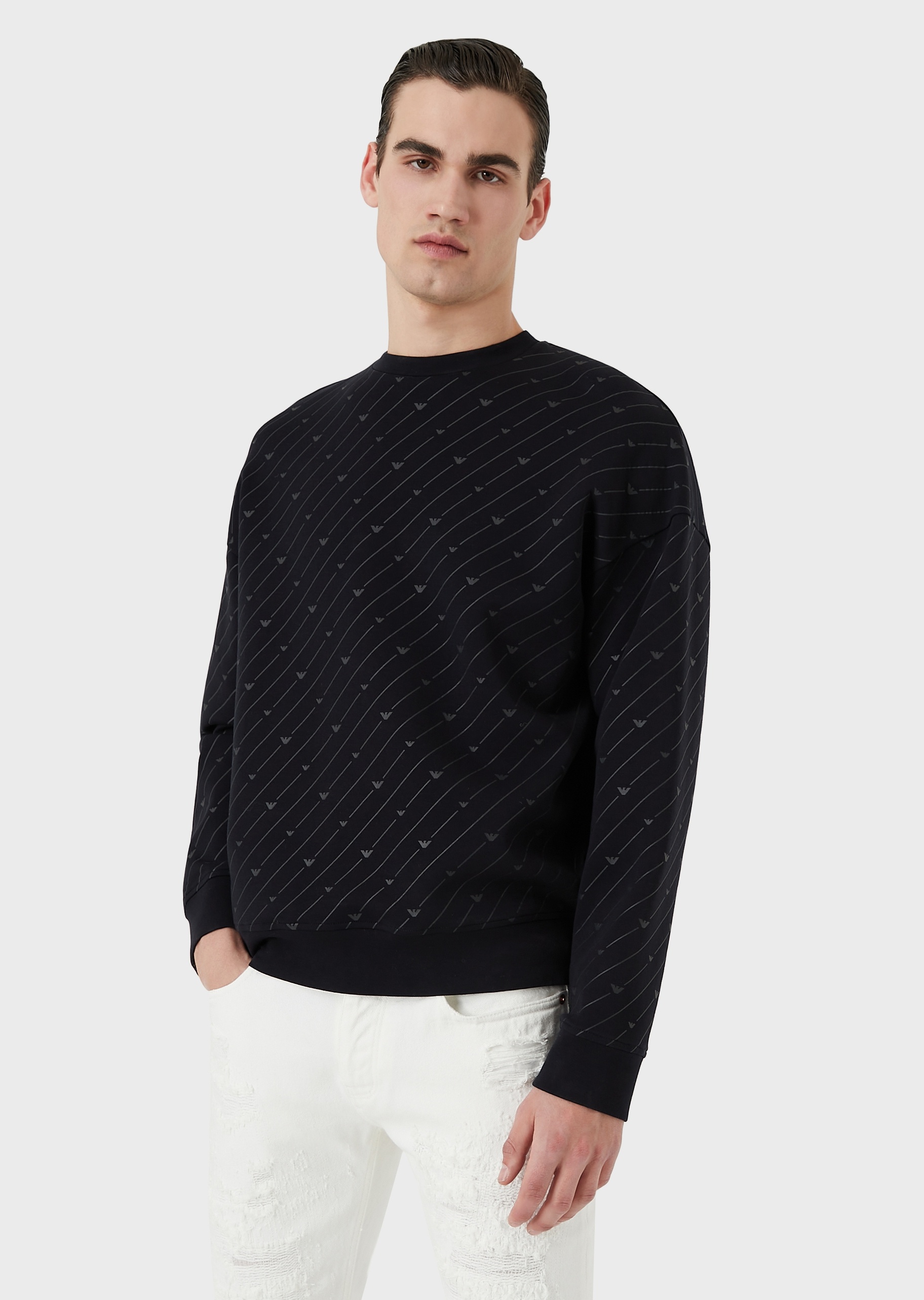 Emporio Armani 鹰标圆领长袖卫衣