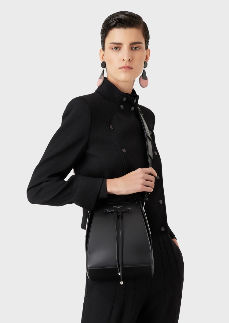 Giorgio Armani 女士标识皮革手提包