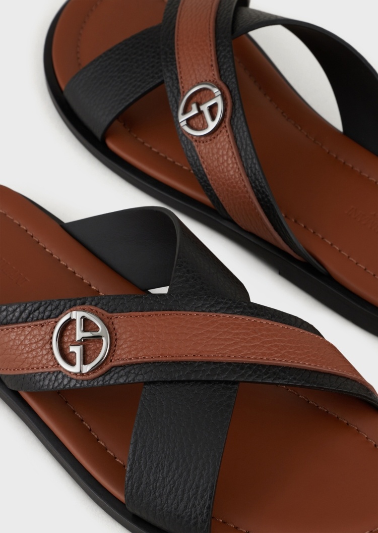 Giorgio Armani 徽标拼色皮革凉鞋