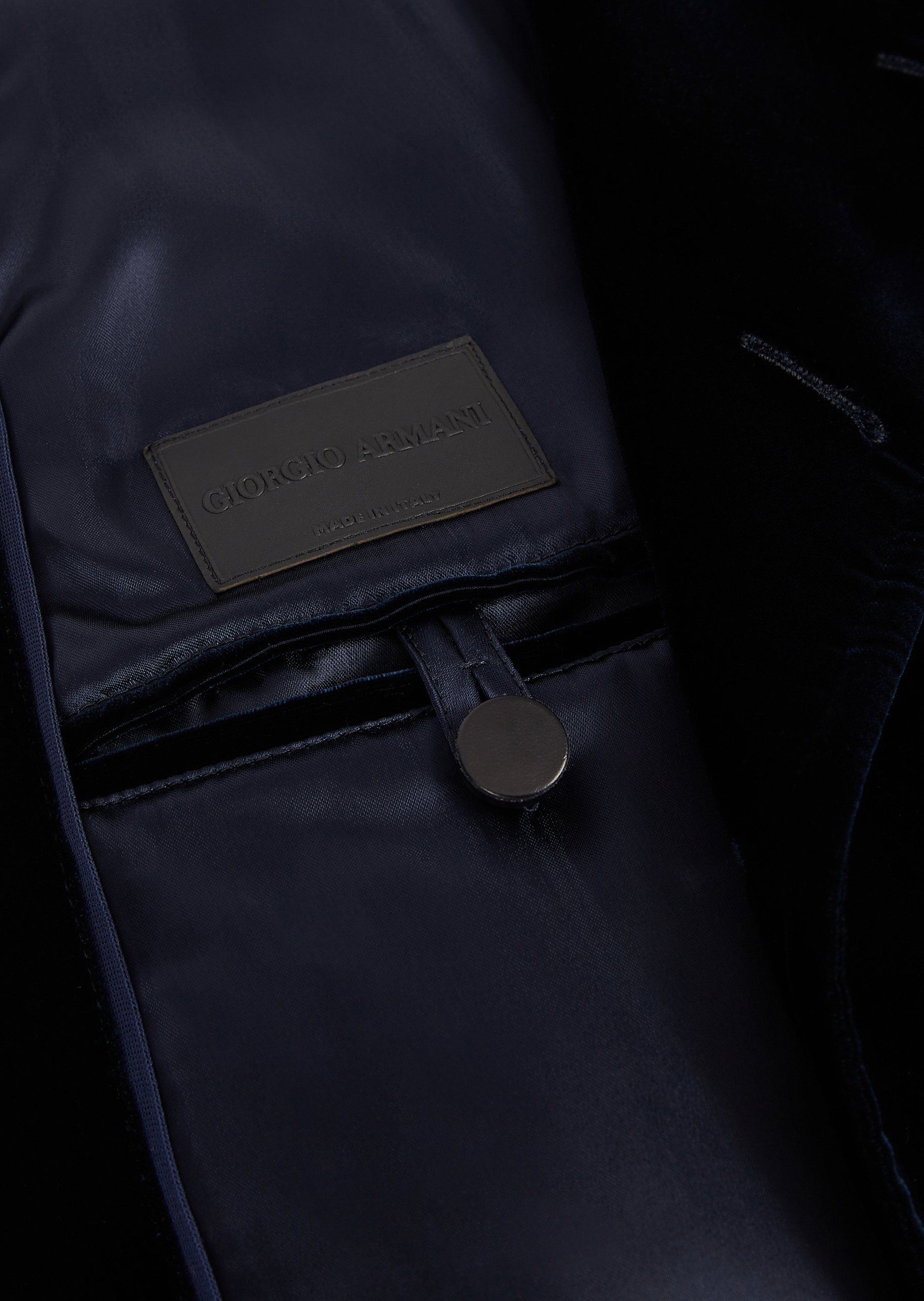 Giorgio Armani 天鹅绒夹克外套