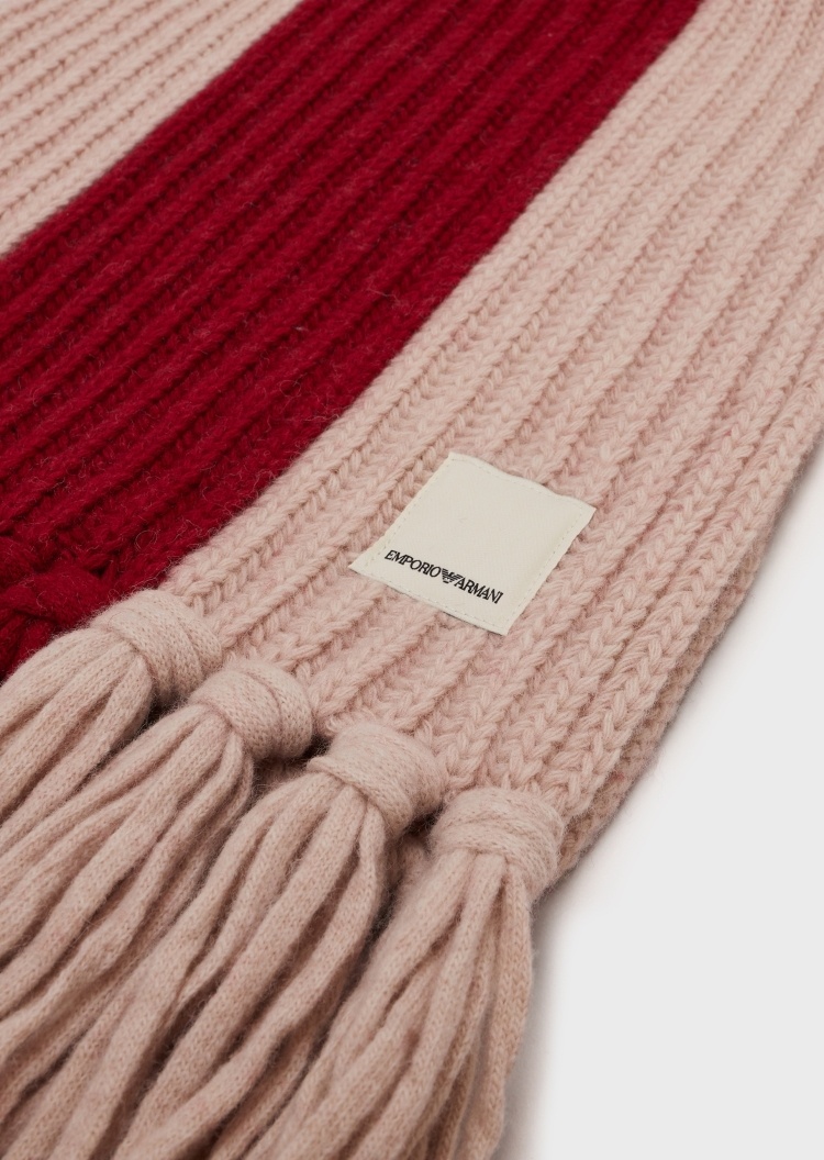 Emporio Armani 可持续系列贴标围巾