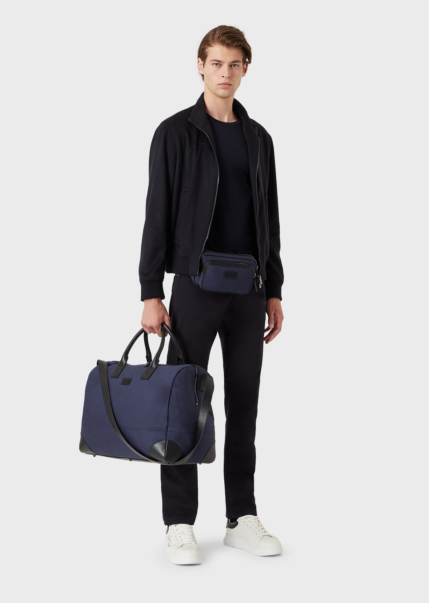 Emporio Armani 休闲直筒修身牛仔裤