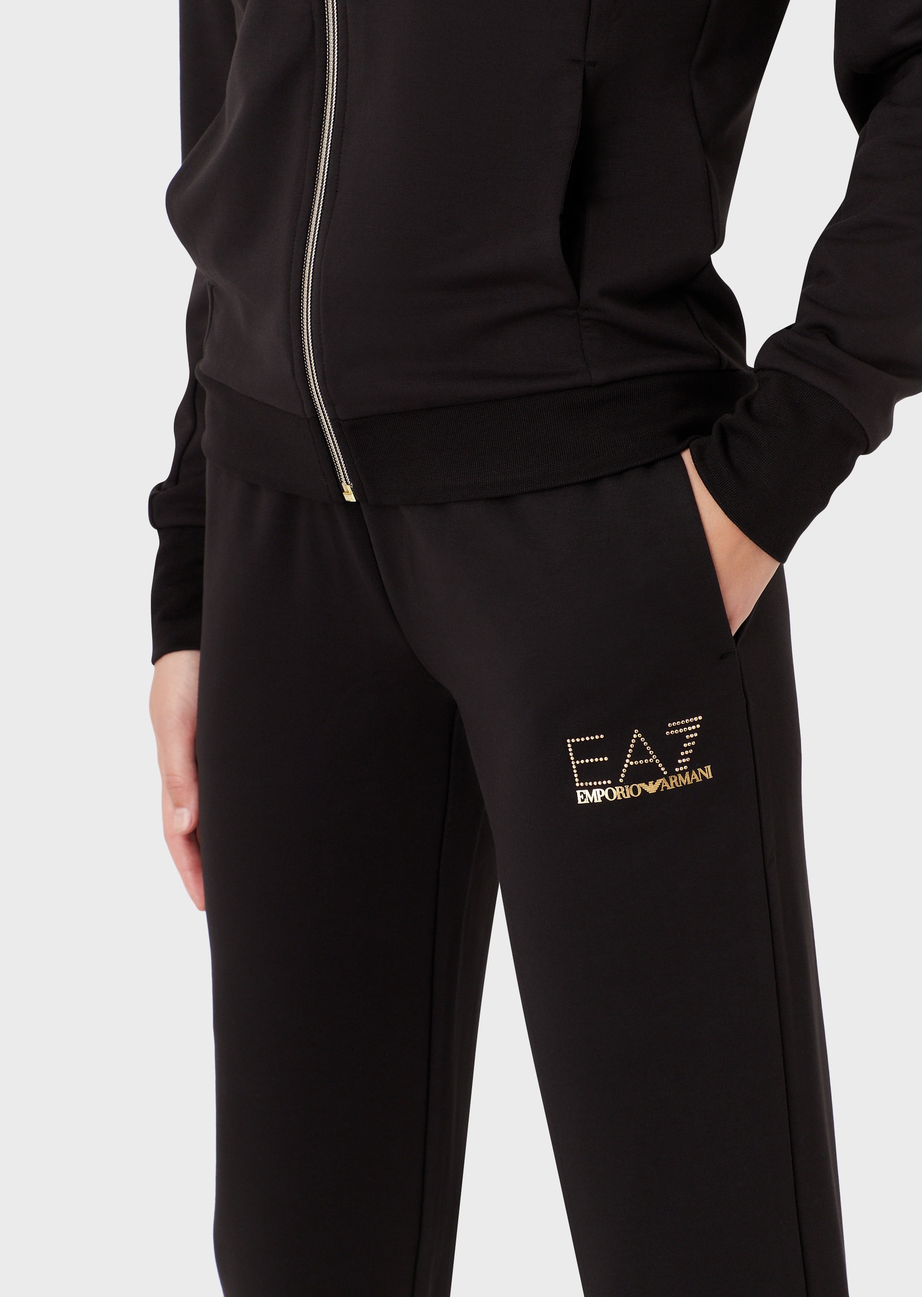 EA7 女士合身长袖连帽开衫束脚长裤运动套装