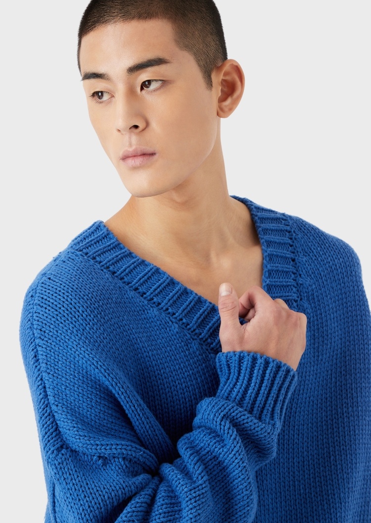 Emporio Armani 可持续系列V领套头针织衫
