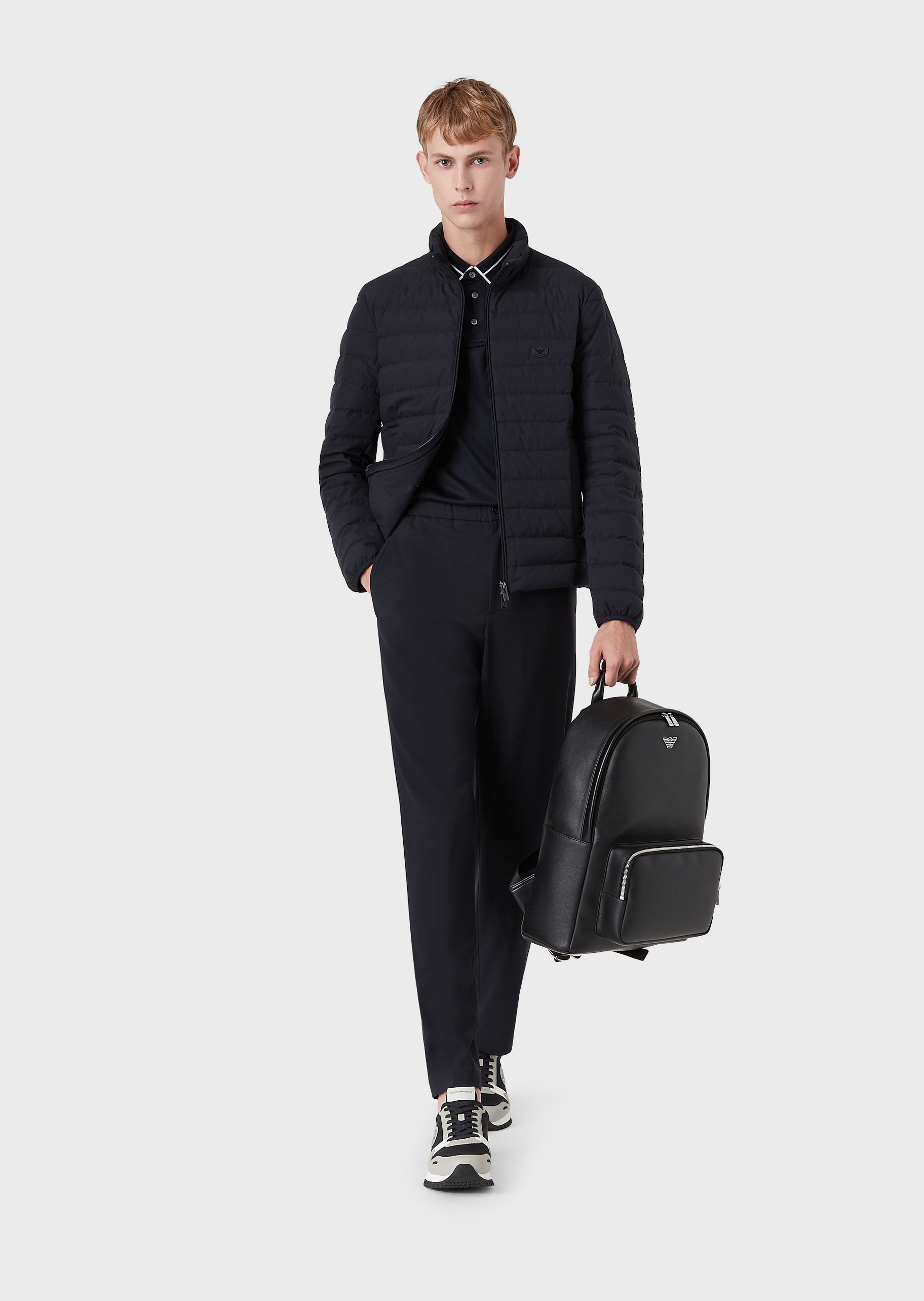 Emporio Armani 加厚90绒羽绒服