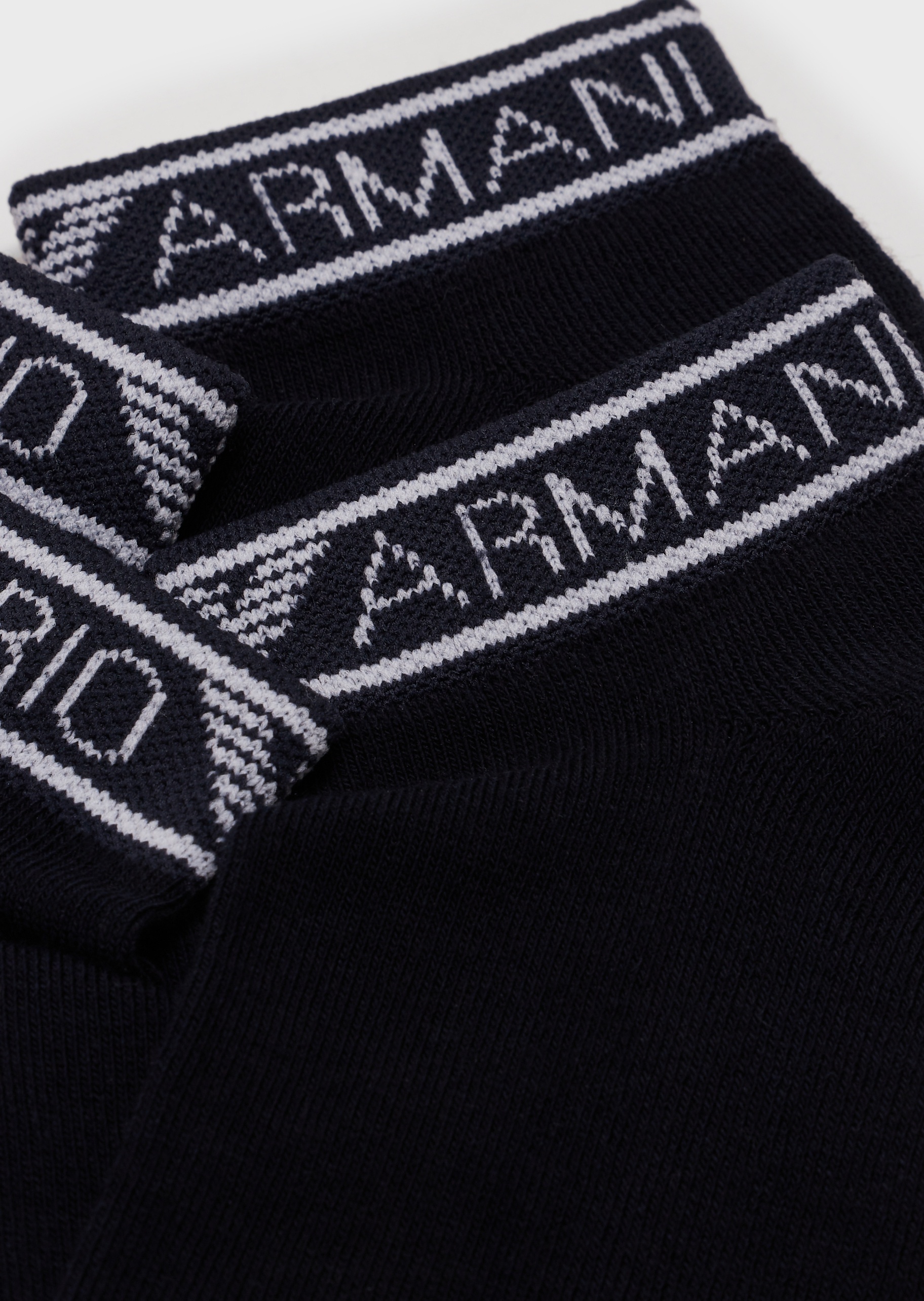 Emporio Armani 标识提花及踝短袜套装