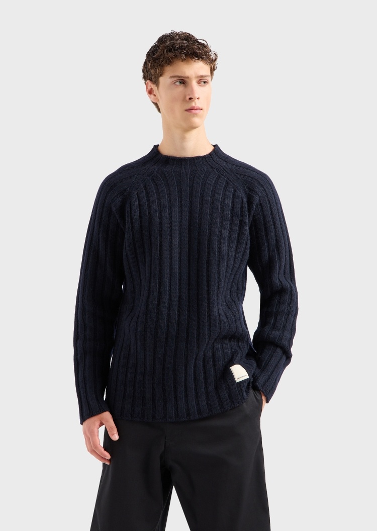 Emporio Armani 可持续系列男士羊毛纯色插肩半高领针织衫