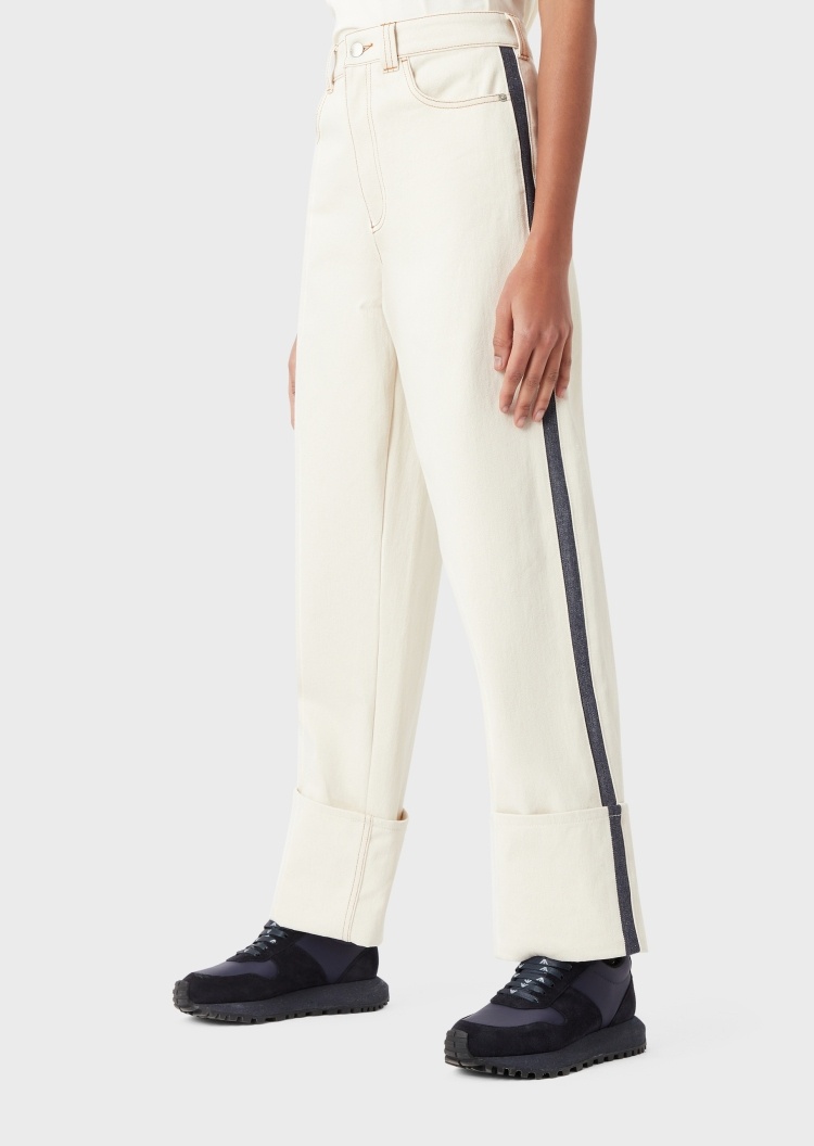 Emporio Armani 可持续系列女士时髦嵌色直筒牛仔裤
