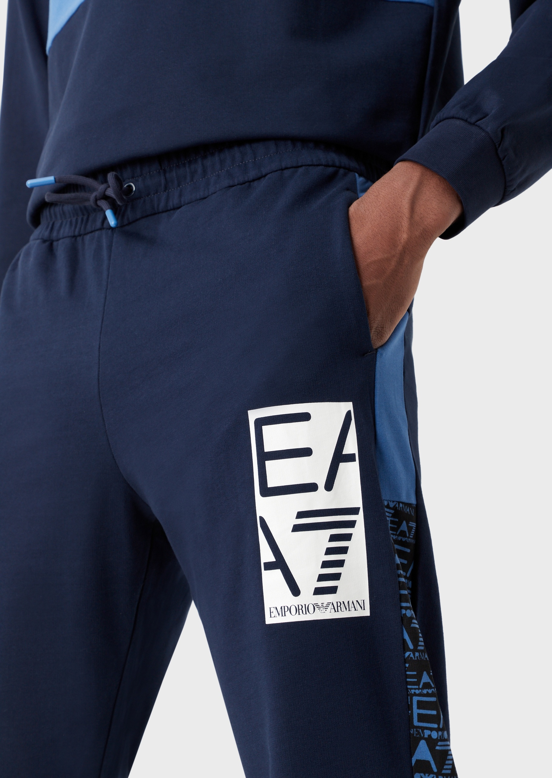 EA7 饰带抽绳大标识卫裤