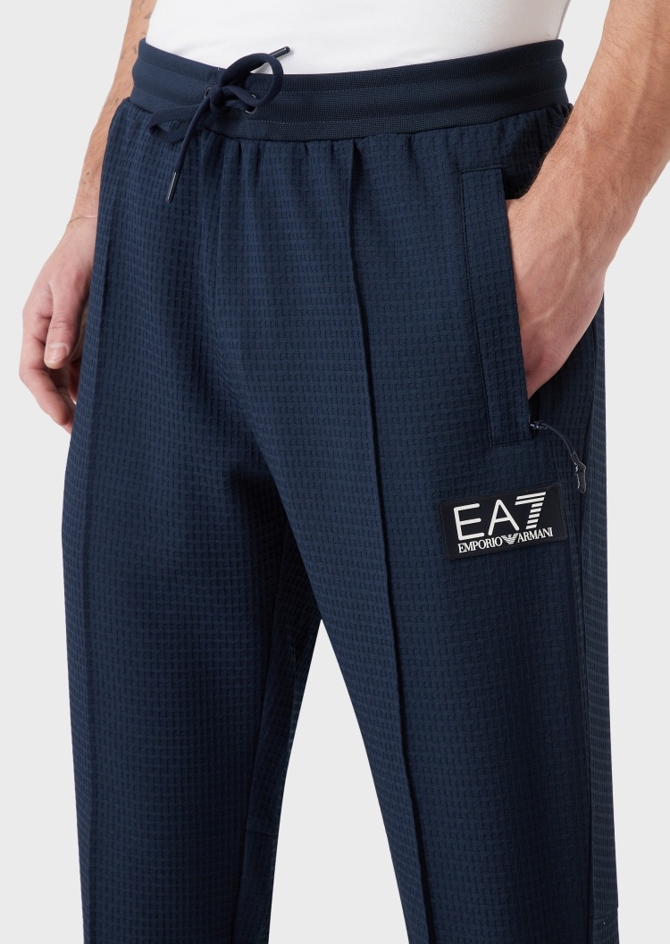 EA7 立体泡泡纱休闲裤