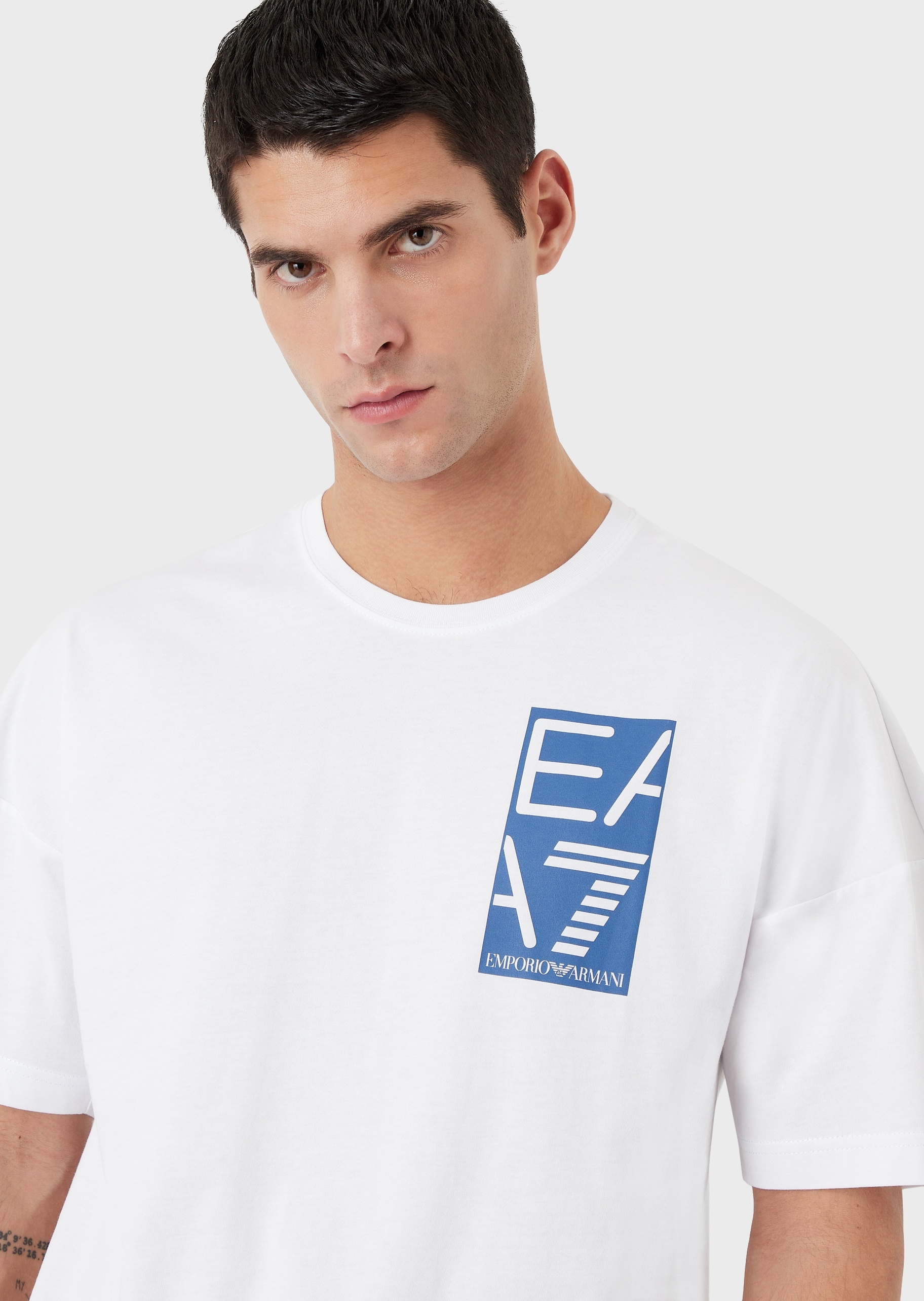 EA7 醒目街头风纯棉质T恤