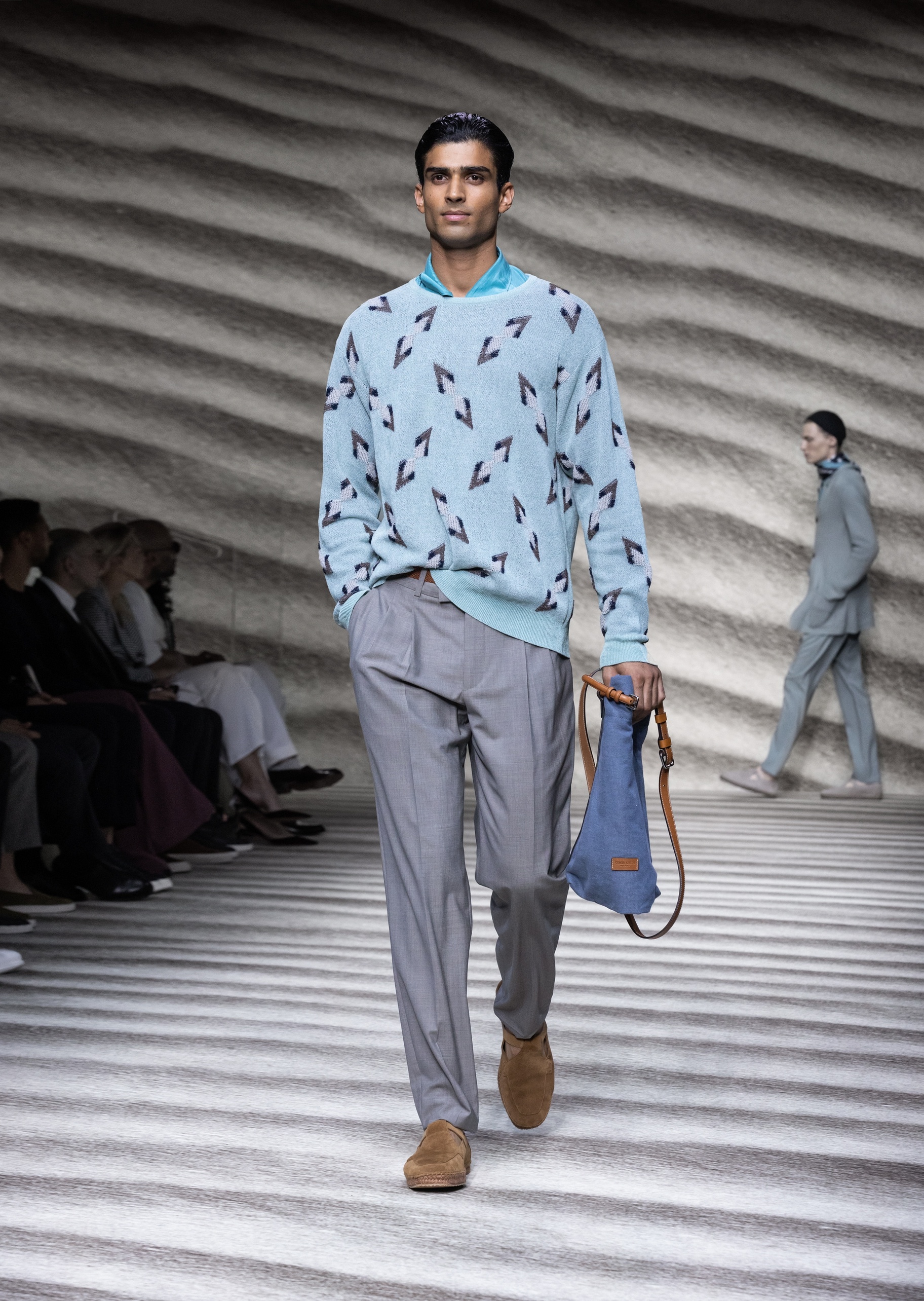 Giorgio Armani 男士三色提花宽松针织衫