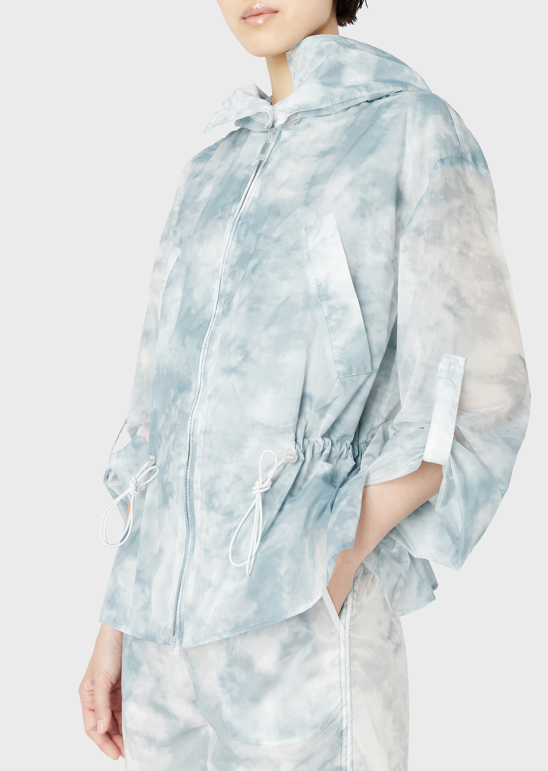 Emporio Armani 渐变印花连帽拉链夹克