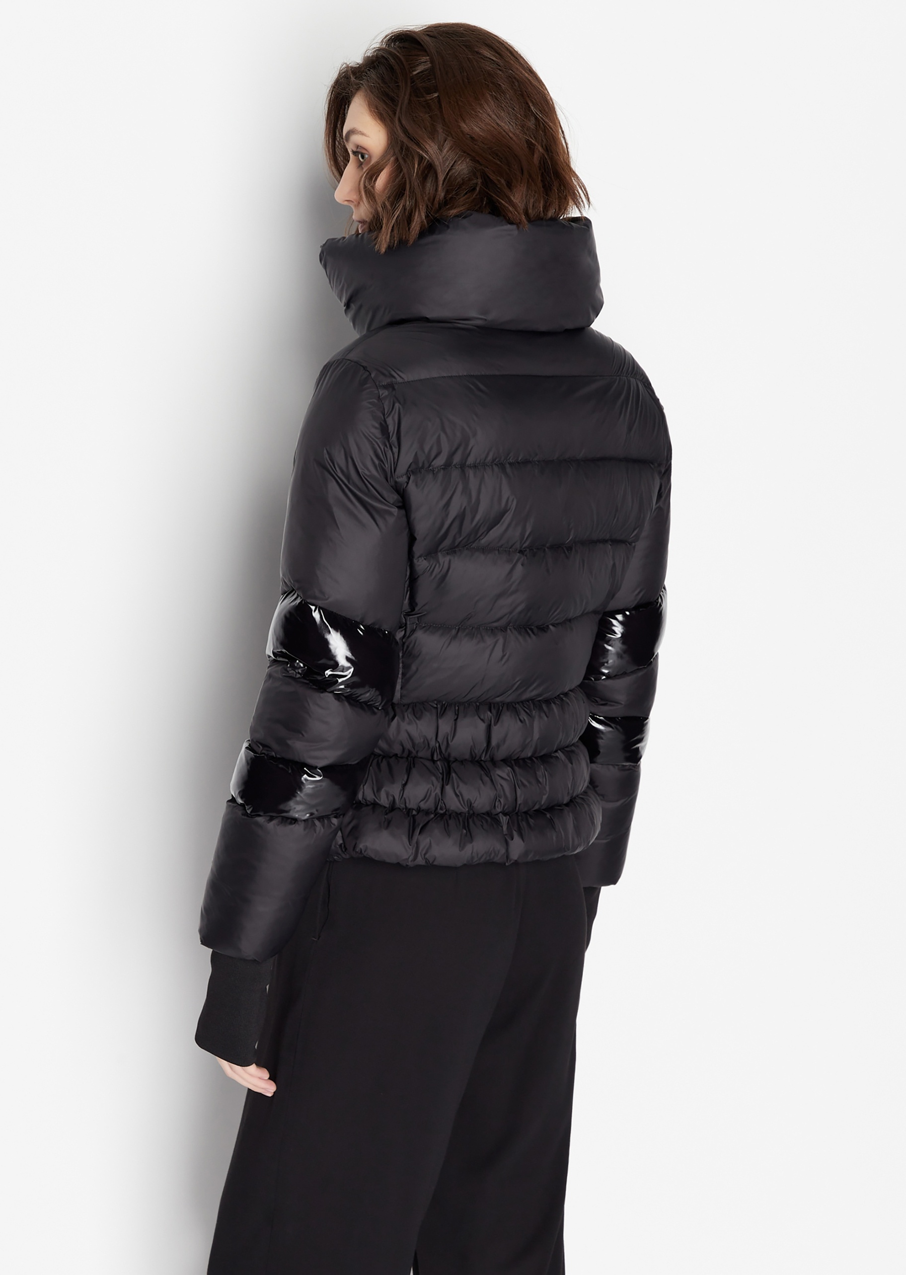 ARMANI EXCHANGE 女士亮面拼接收腰短款棉服