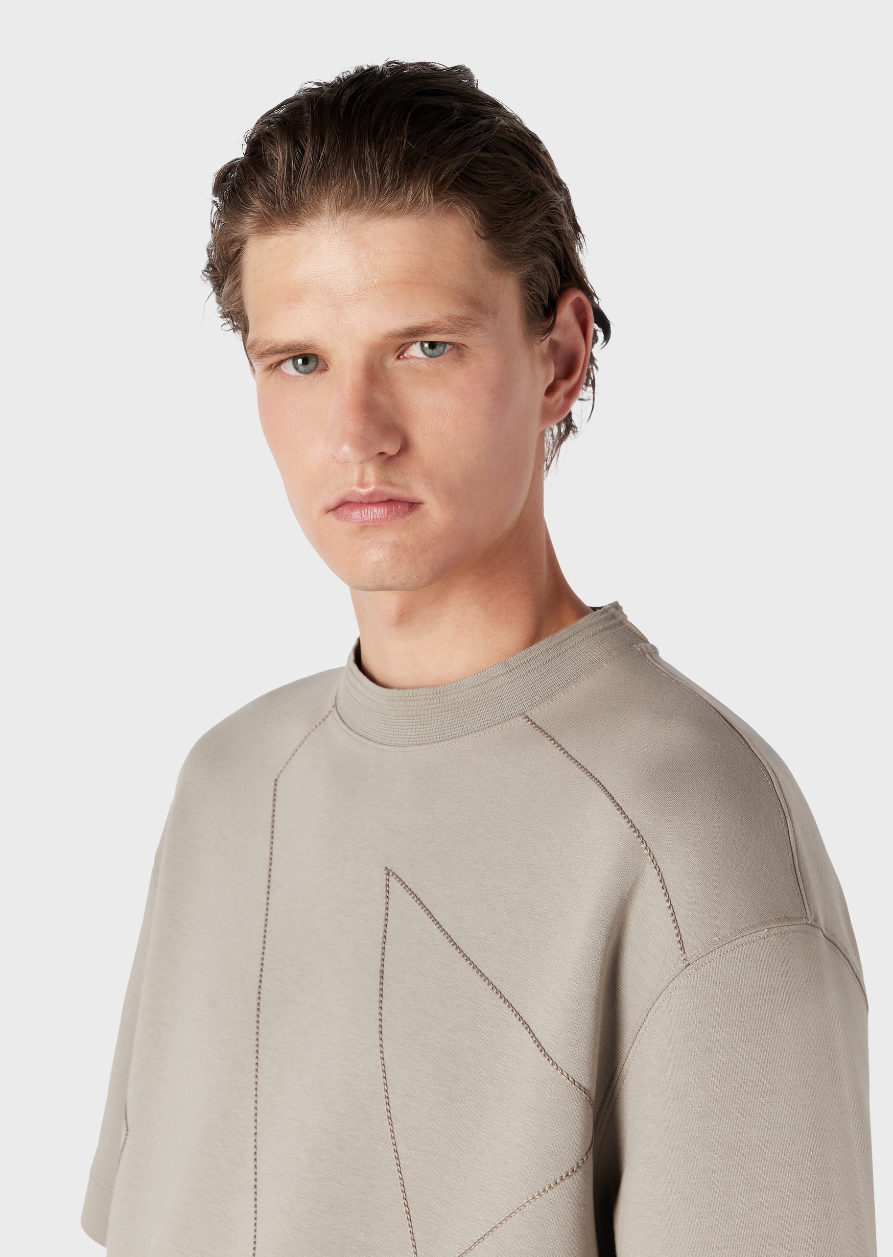 Emporio Armani 松紧下摆大标识T恤