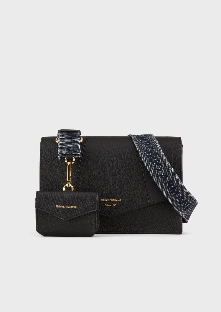 Emporio Armani 配套卡夹斜挎包