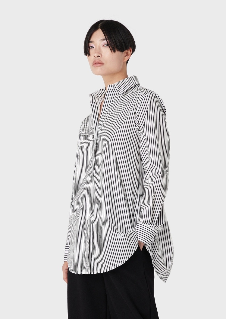 Emporio Armani 宽松版型开叉衬衫