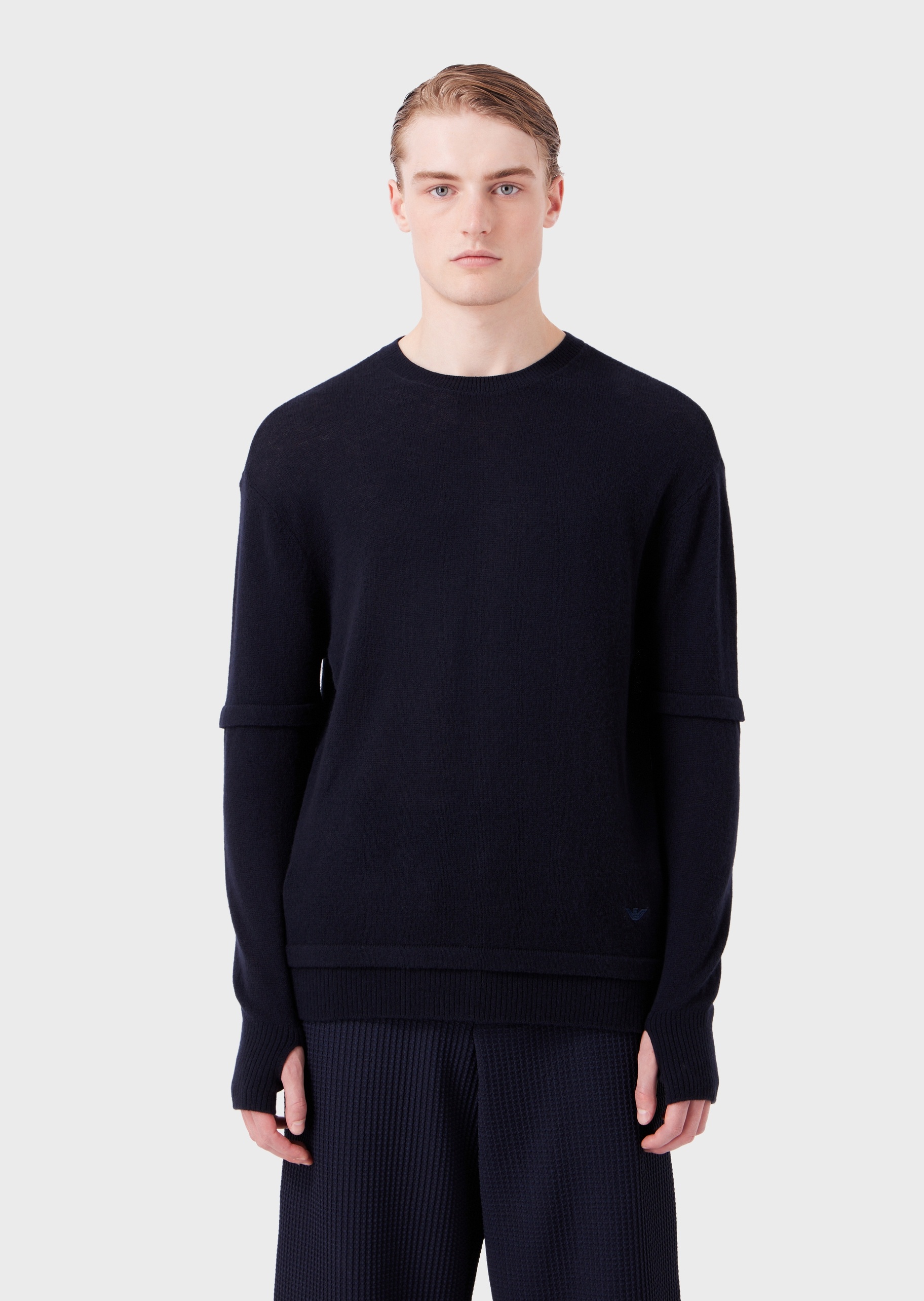 Emporio Armani 男士粒面双层感套头针织衫