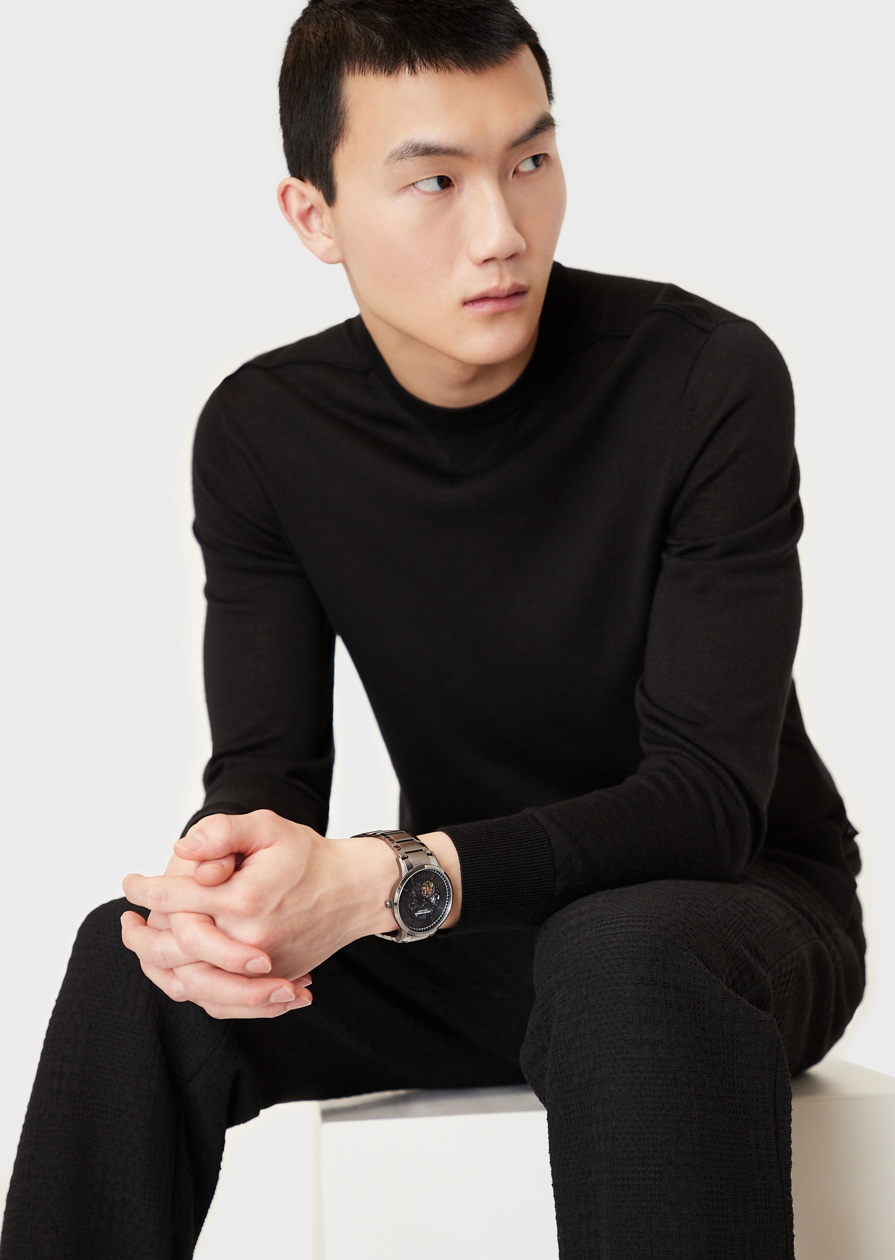 Emporio Armani 镂空机芯机械腕表