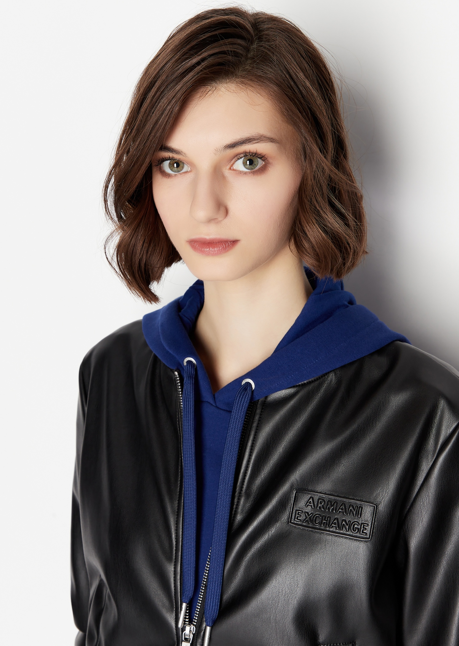 ARMANI EXCHANGE 女士棒球领嵌色饰边短夹克