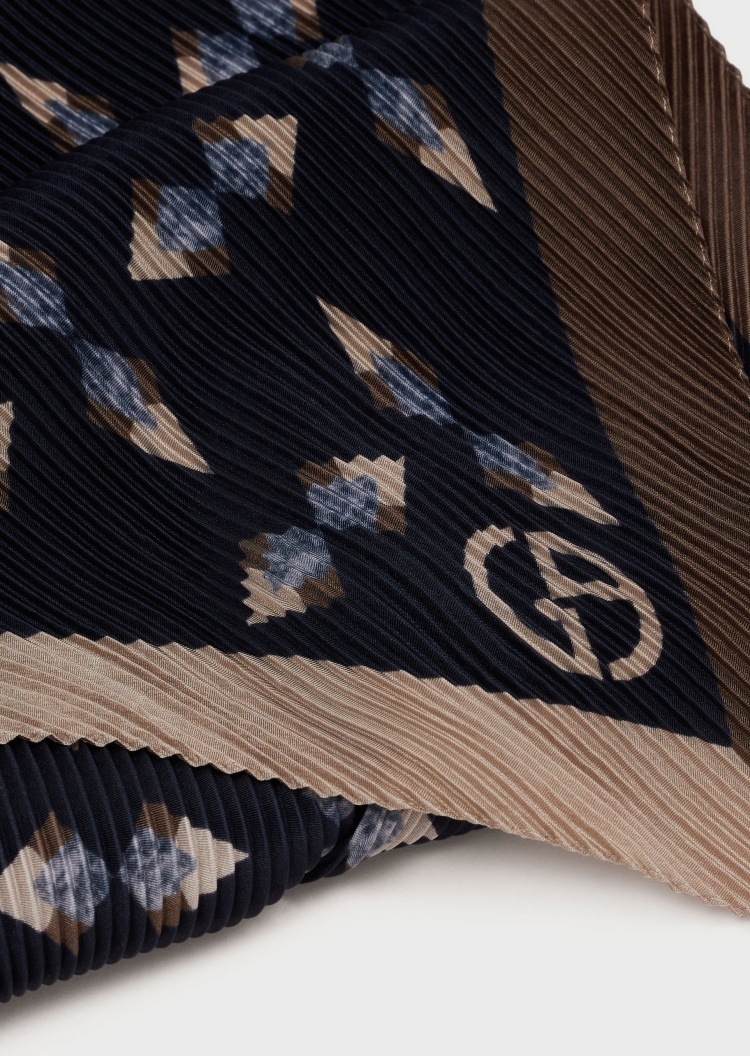Giorgio Armani 压褶纹理印花围巾