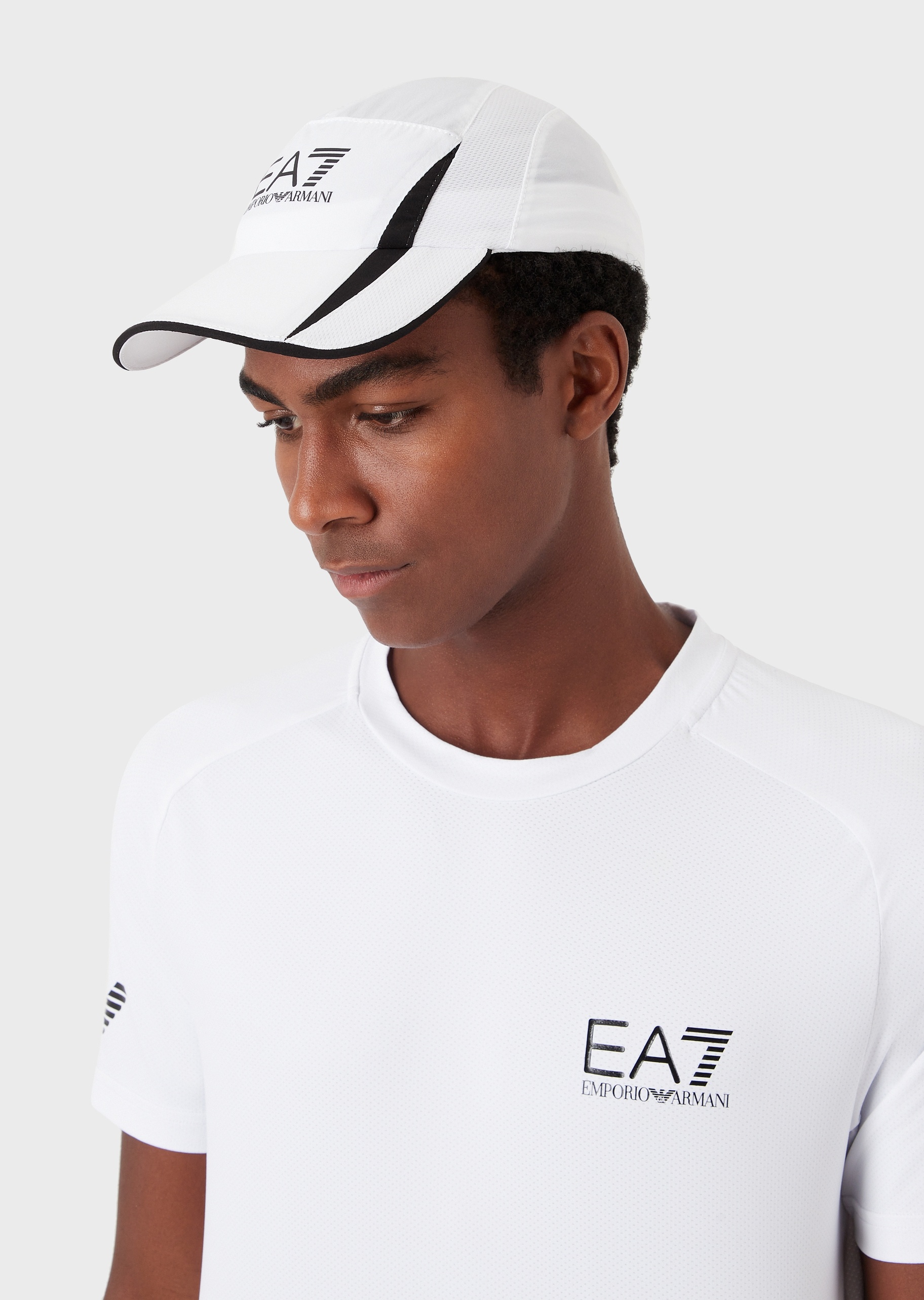 EA7 透气网眼短袖T恤