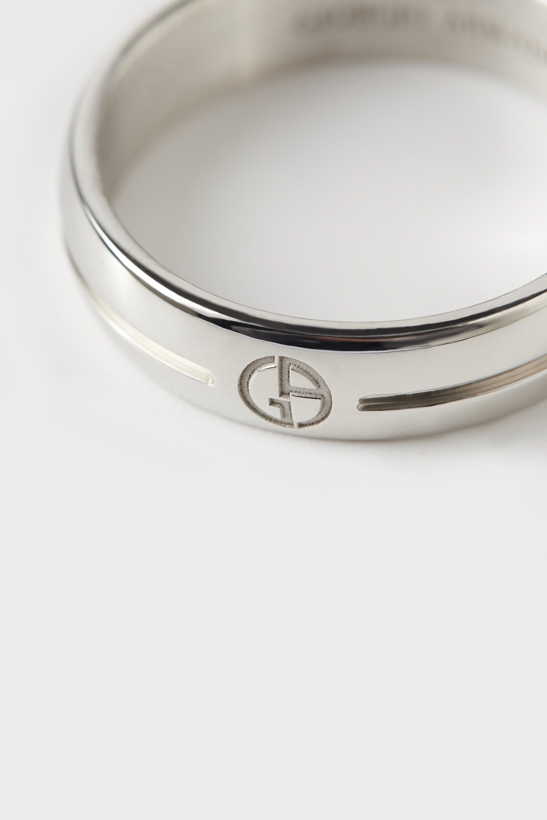 Giorgio Armani 男士银质镌刻LOGO简约素色戒指