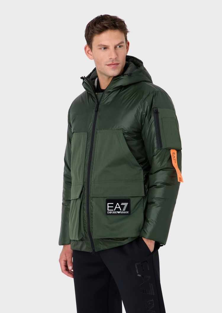 EA7 男士宽松抽绳连帽可拆内胆派克登山棉服