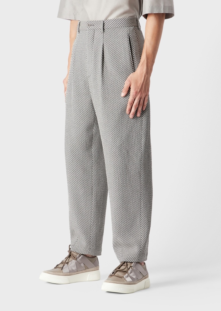 Giorgio Armani 斜条纹褶裥休闲裤