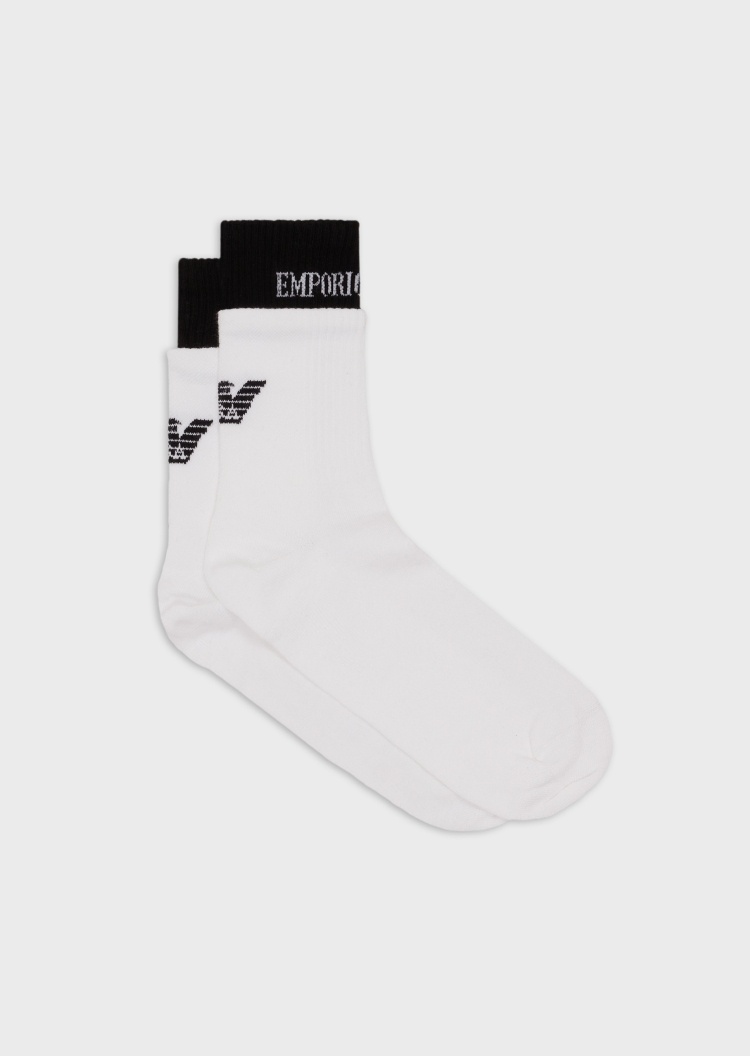 Emporio Armani 撞色拼接袜口鹰标袜子