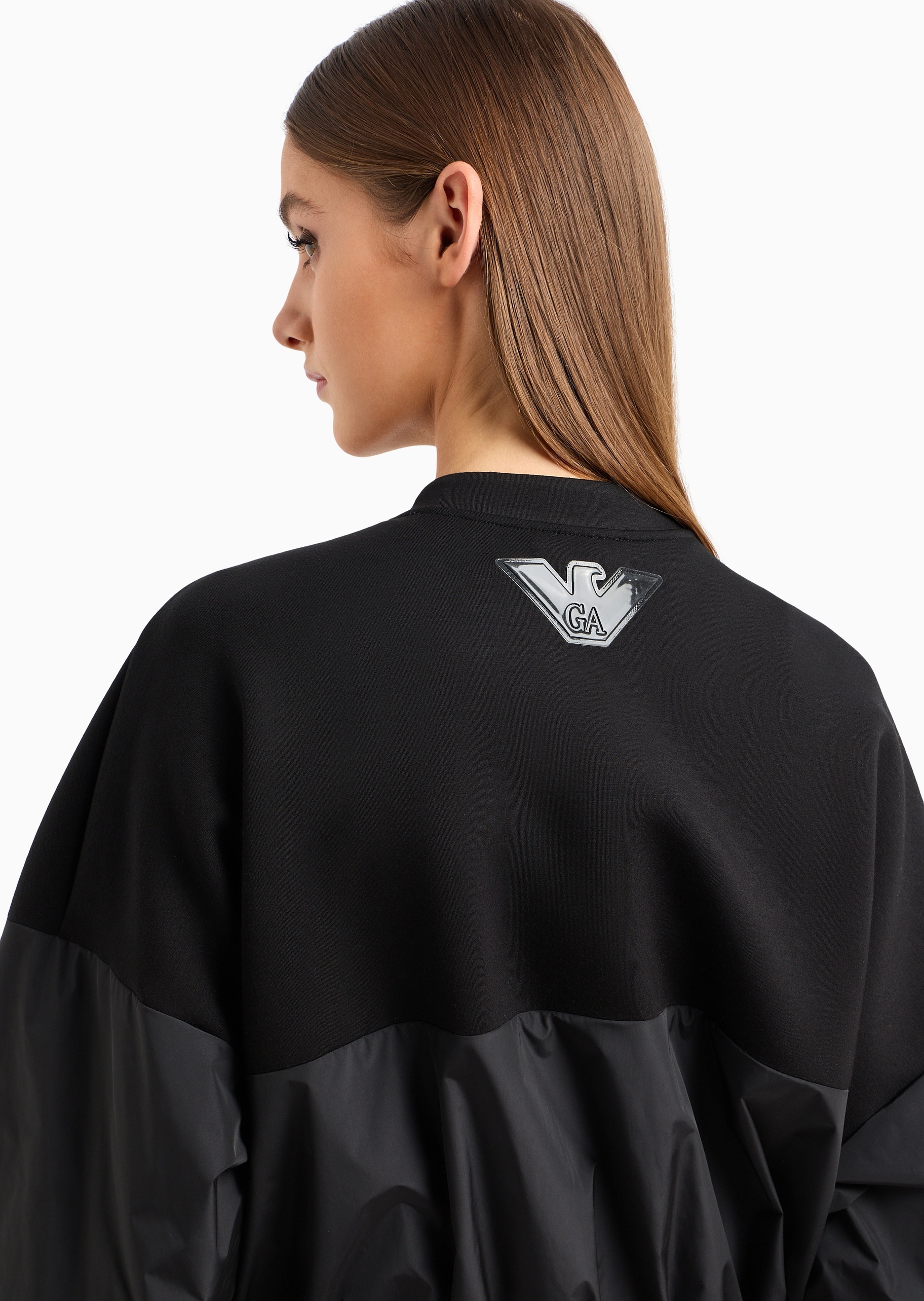 女士休闲拼接弹力圆领拉链短夹克外套| 外套-女士| EMPORIO ARMANI®中国官网 