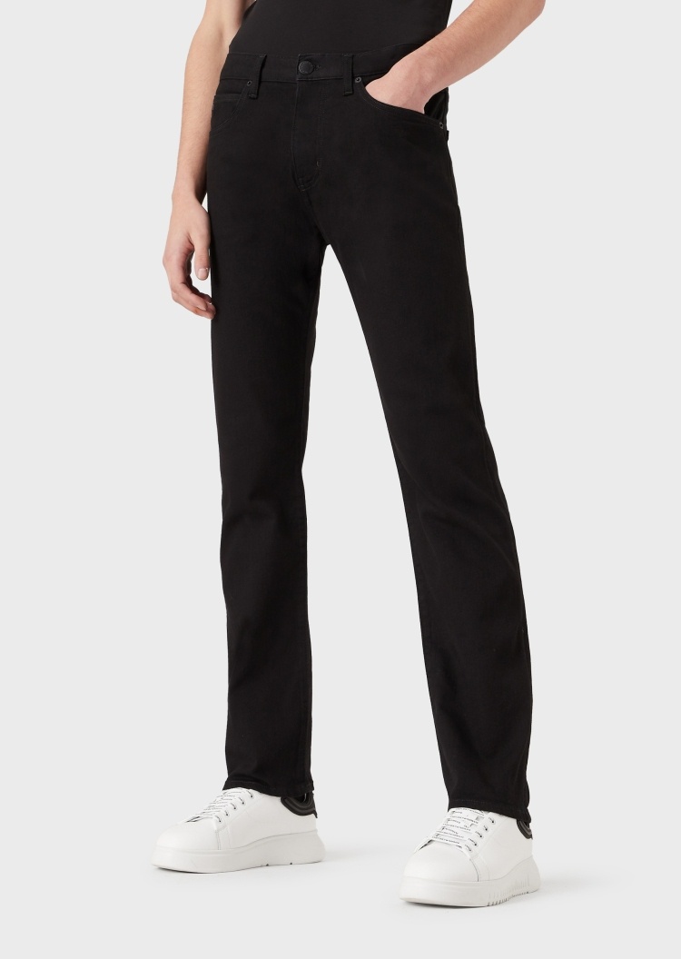 Emporio Armani 舒适斜纹直筒牛仔裤