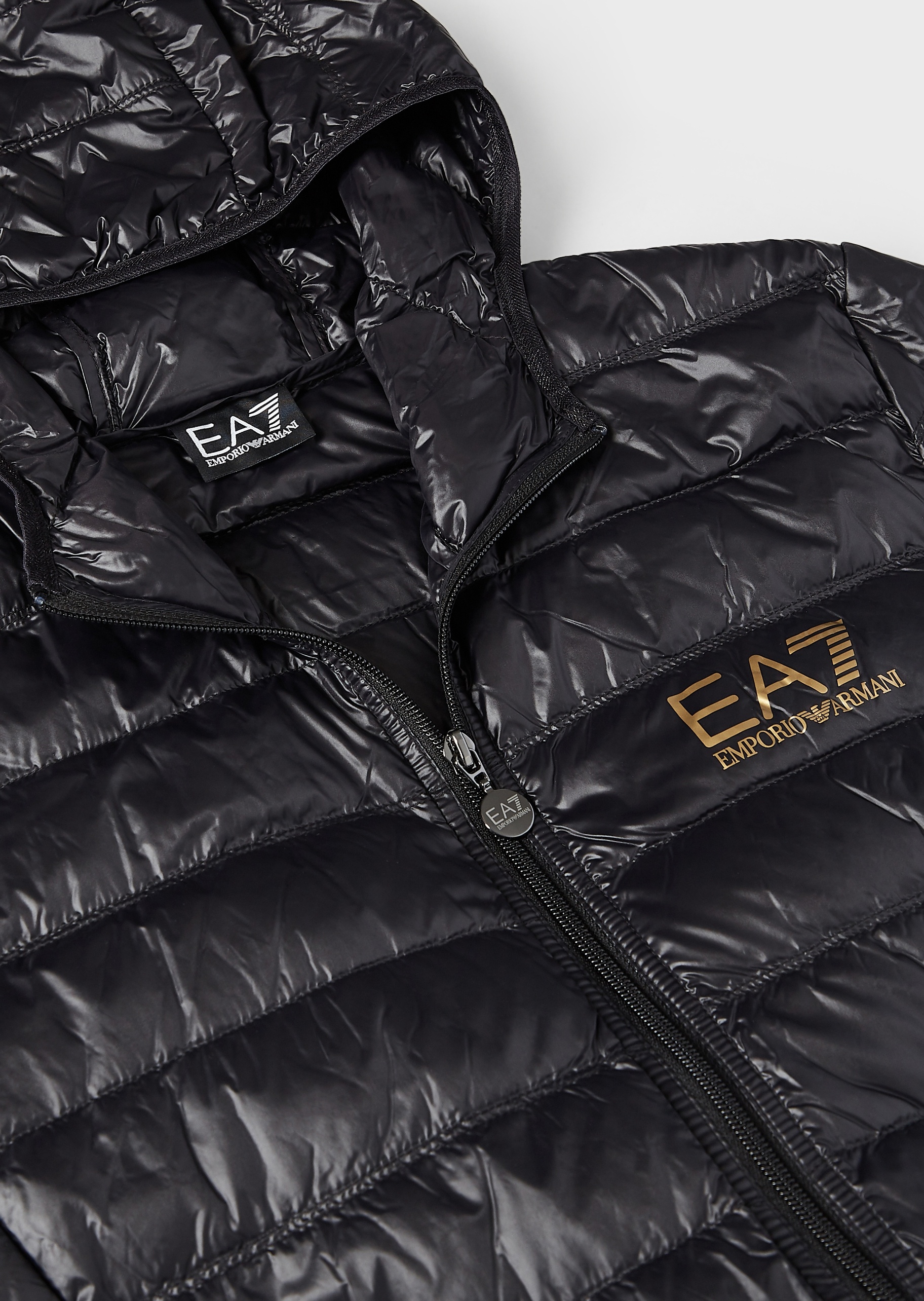 EA7 90白鸭绒羽绒服