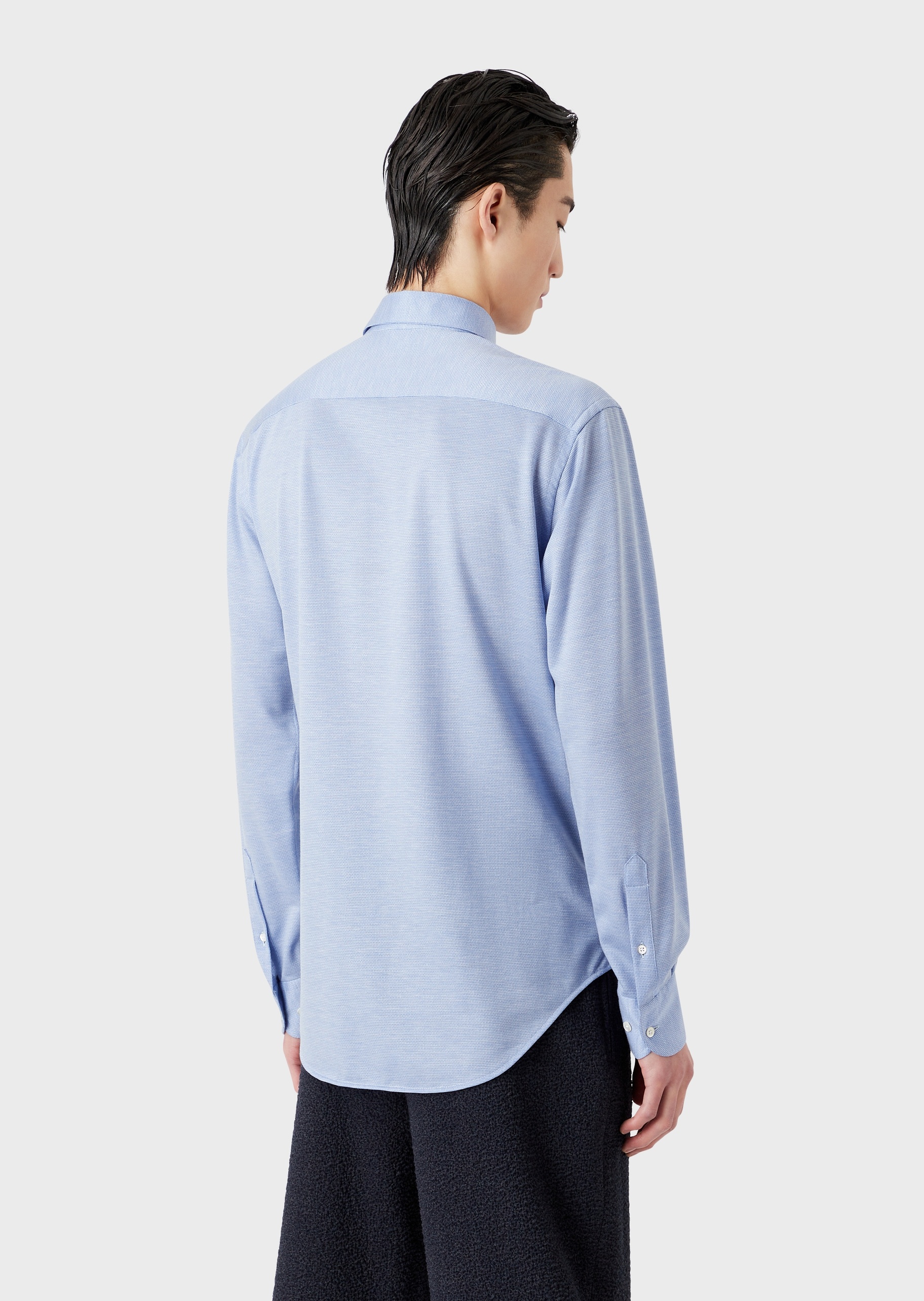 Emporio Armani 法式领纯色平纹衬衫