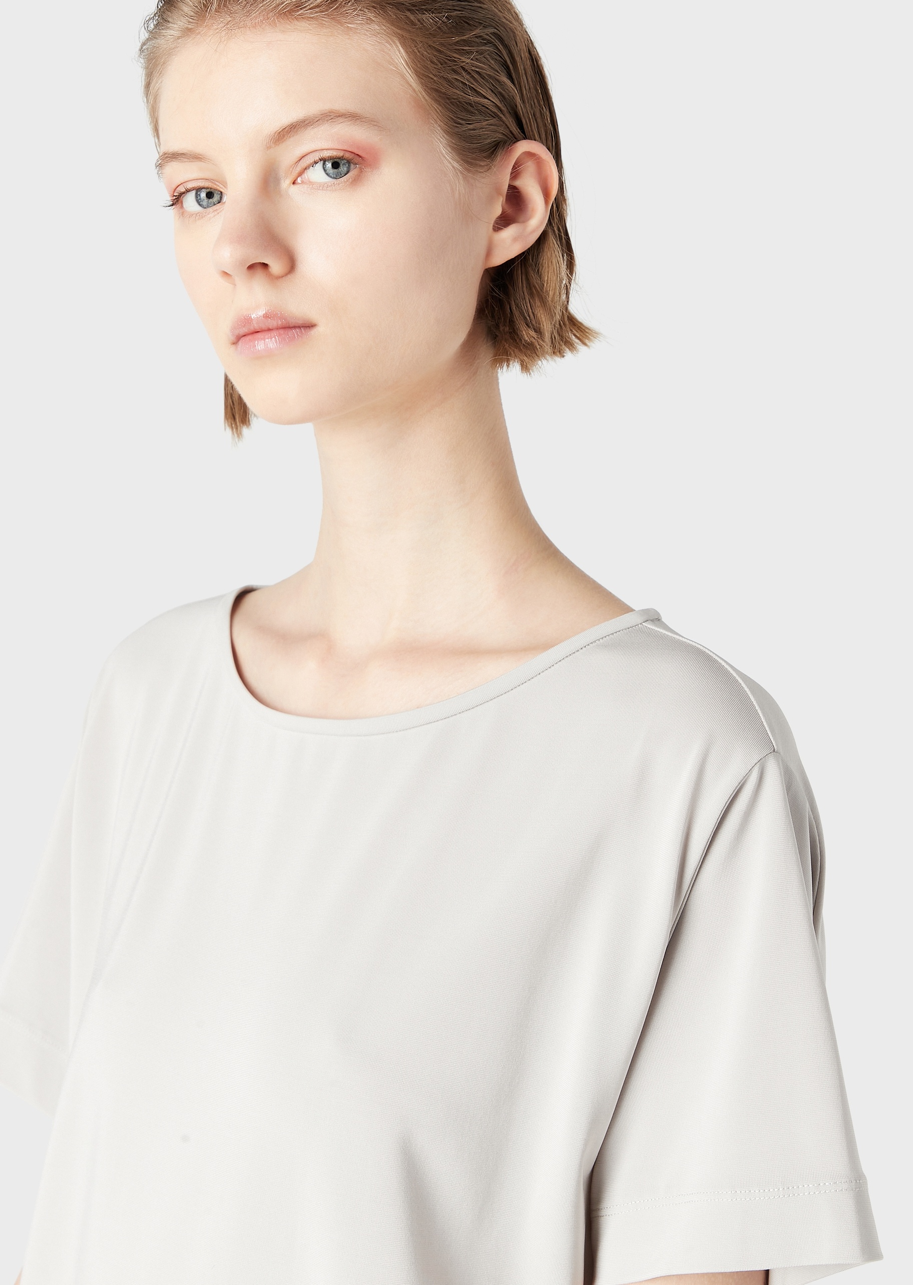 Emporio Armani 落肩船领短袖针织衫