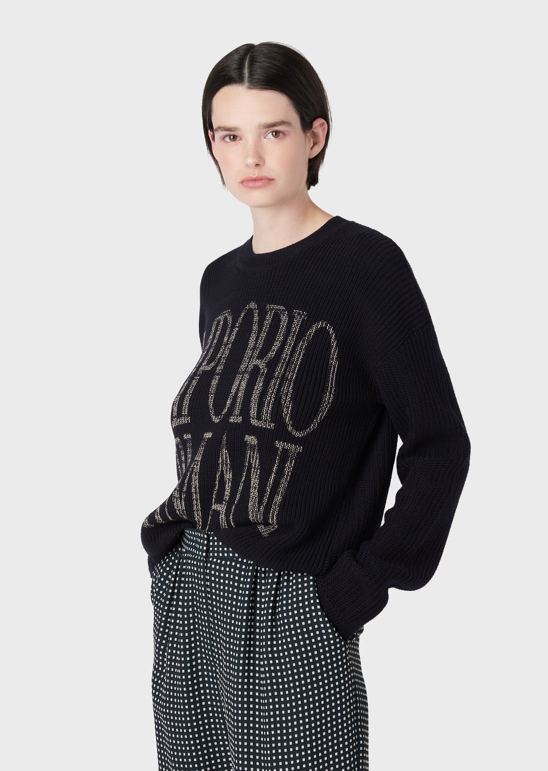 Emporio Armani 时髦字母大提花毛衣