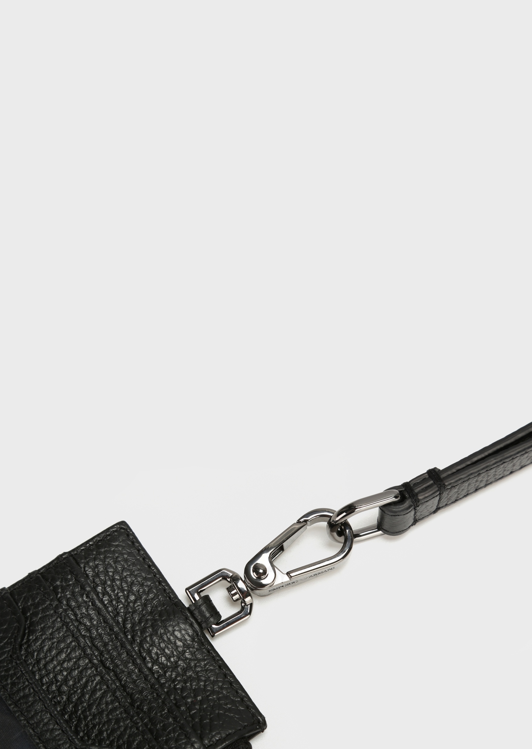 Emporio Armani 可拆卸肩带皮革卡夹