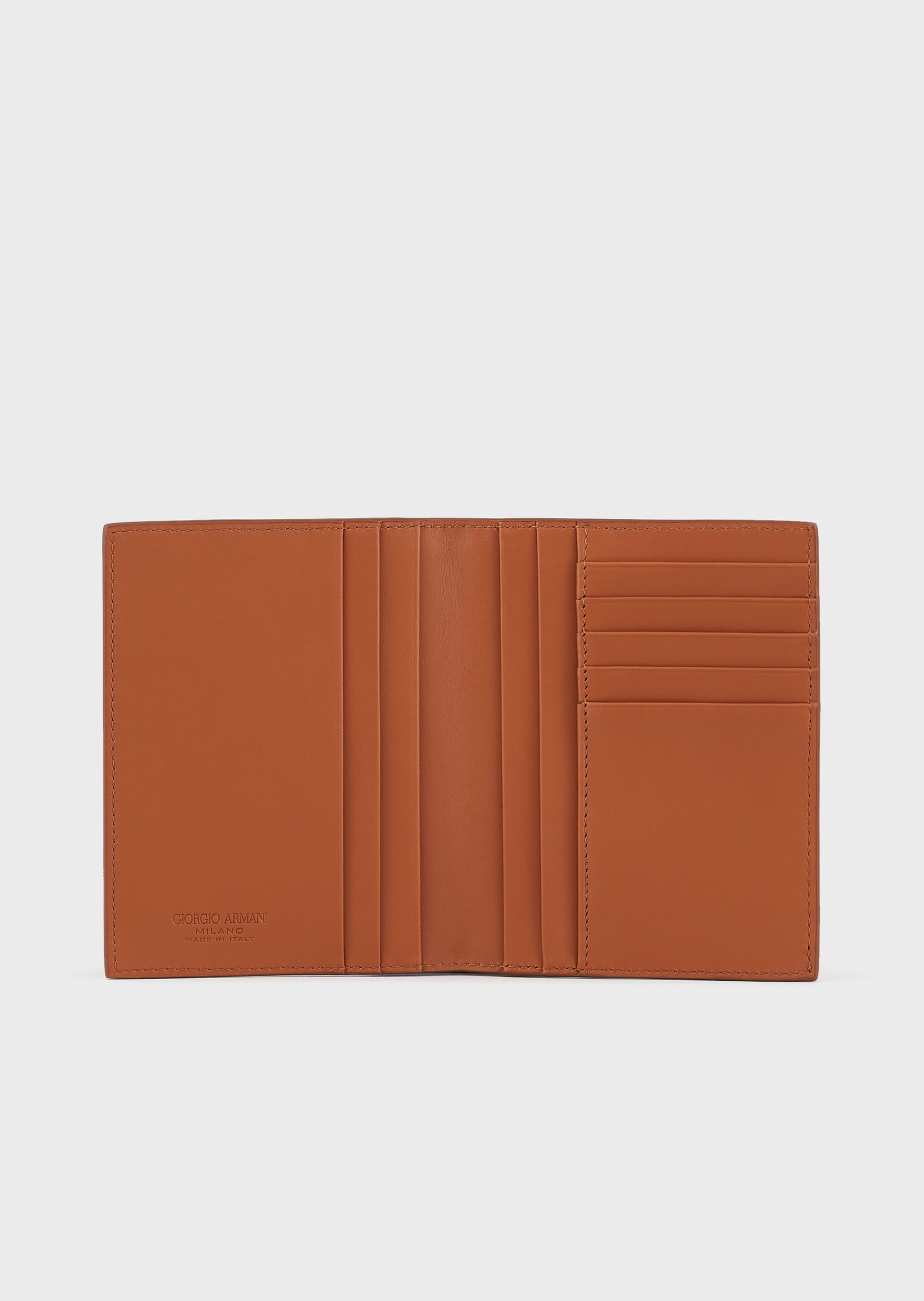 Giorgio Armani 男士犊牛皮革对折矩形多卡位编织纹理护照夹