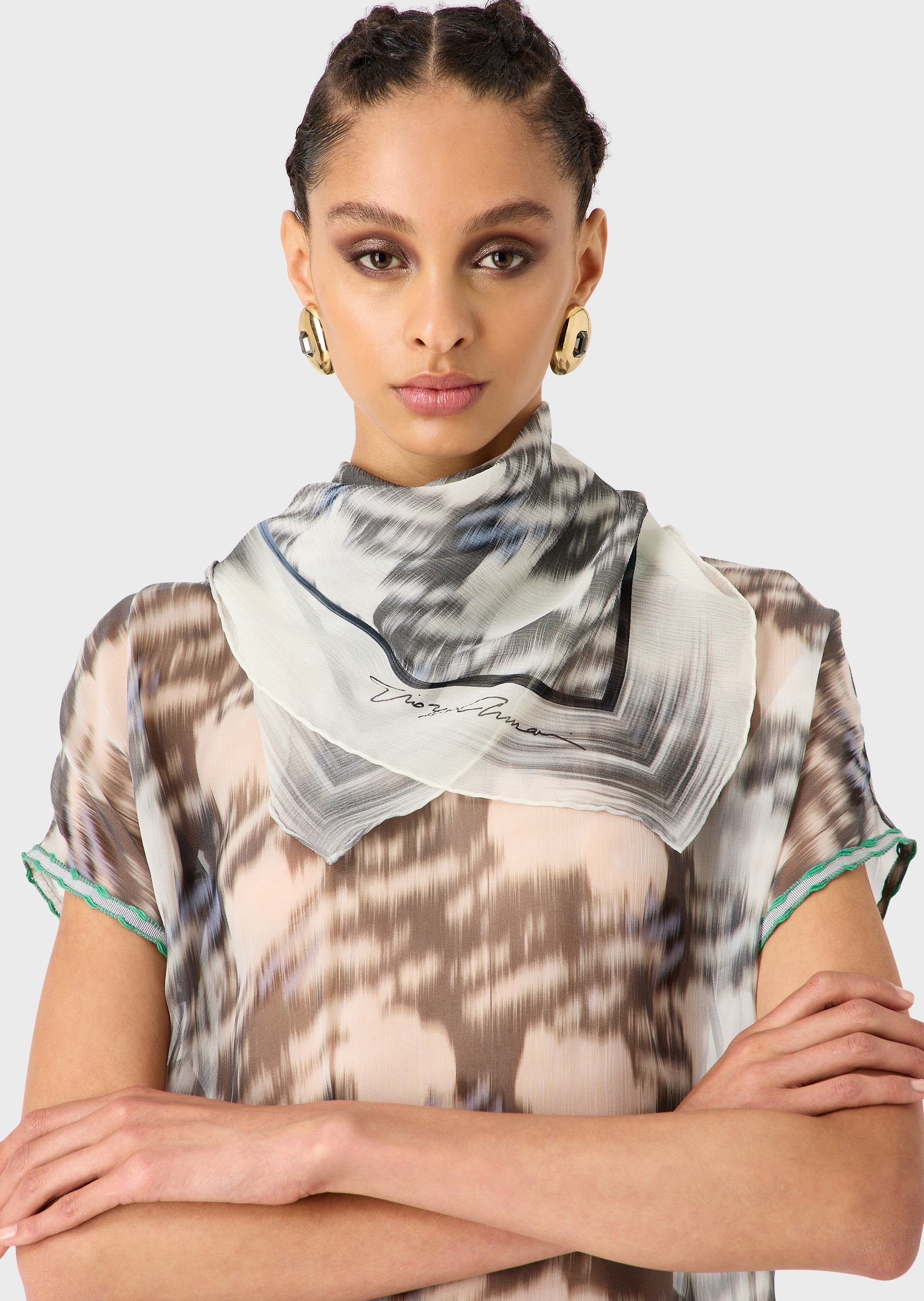 Giorgio Armani 女士桑蚕丝方形优雅简约扎染印花围巾