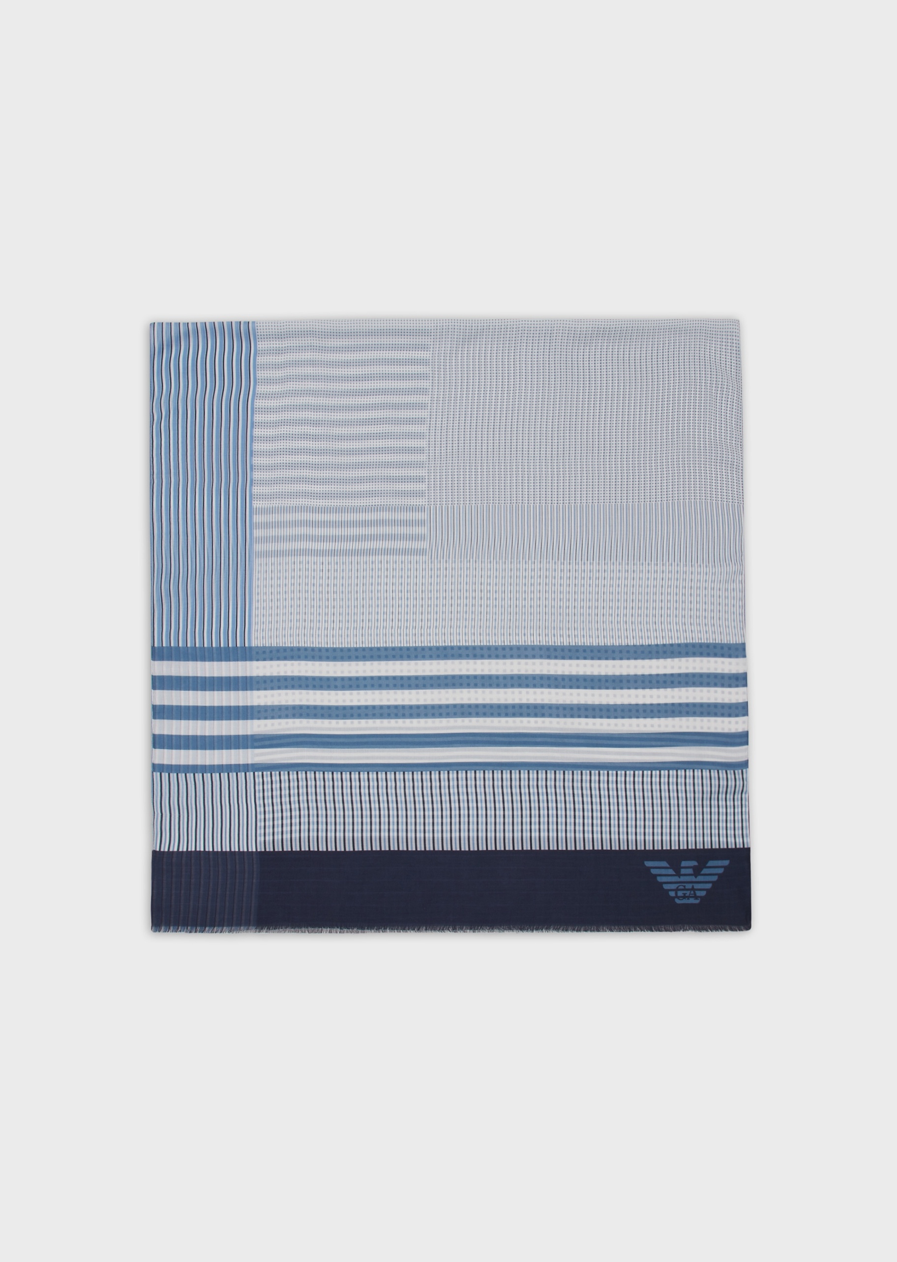 Emporio Armani 拼接效果莫代尔围巾