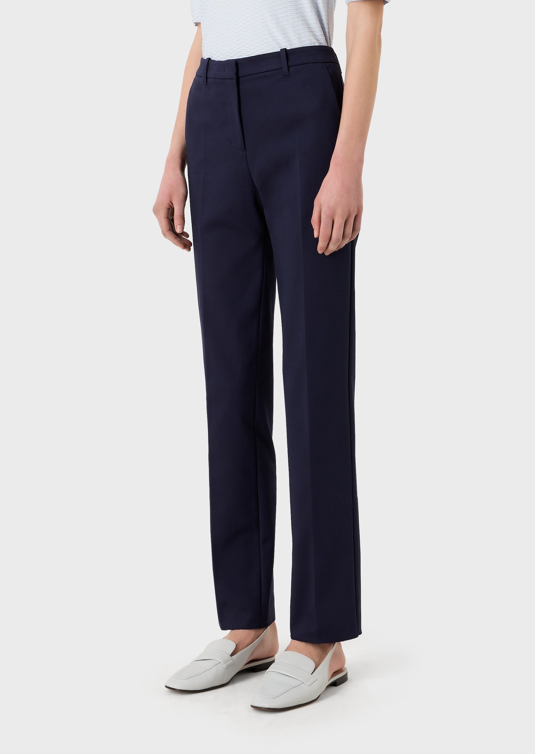 Emporio Armani 简洁纯色修身休闲裤