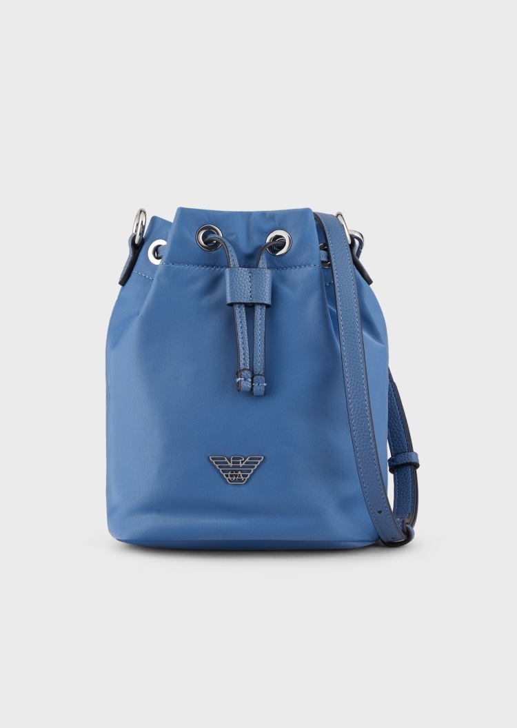 Emporio Armani 旅行可斜挎水桶包