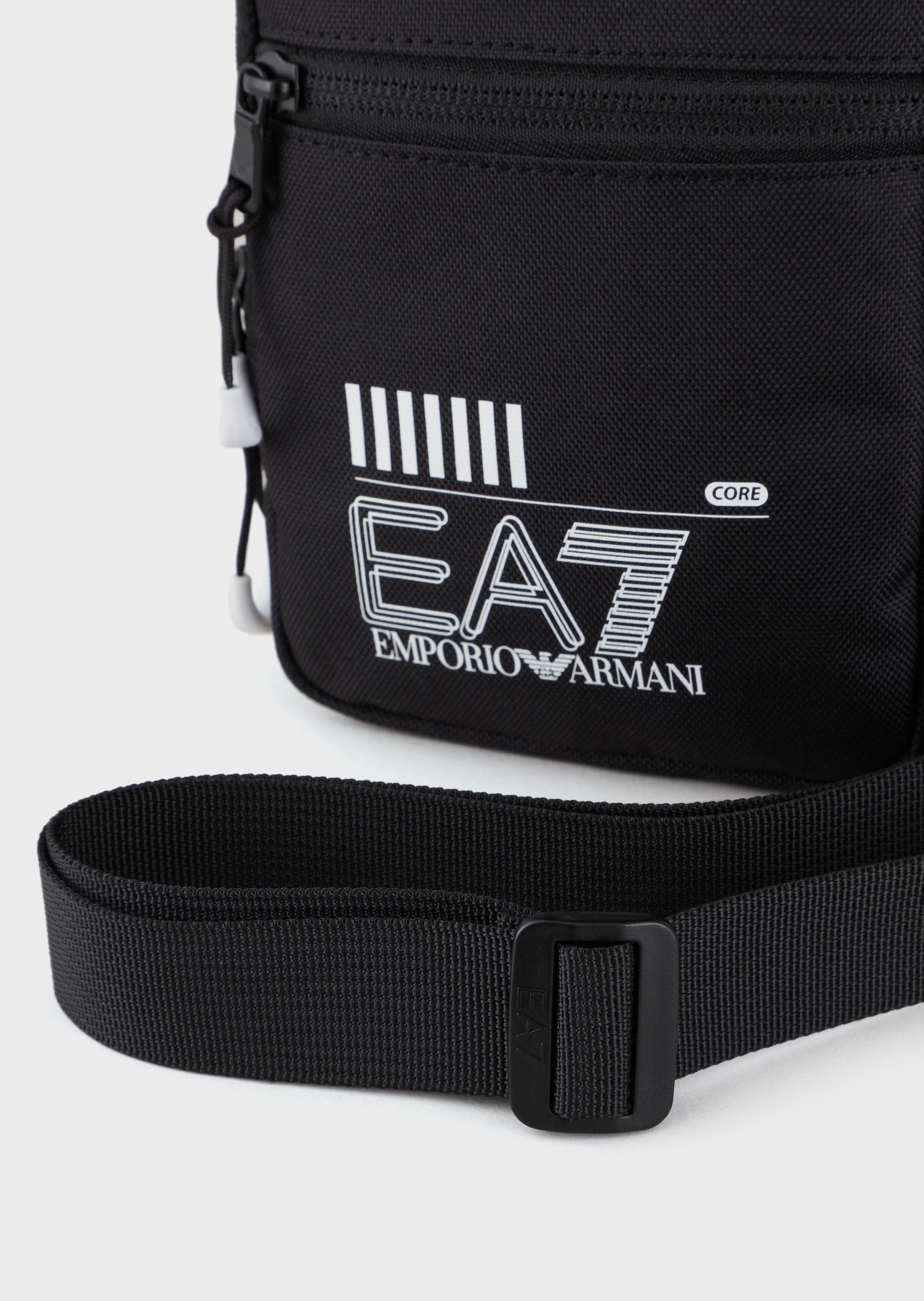 EA7 男女同款迷你拉链竖款可调节肩带健身斜挎包