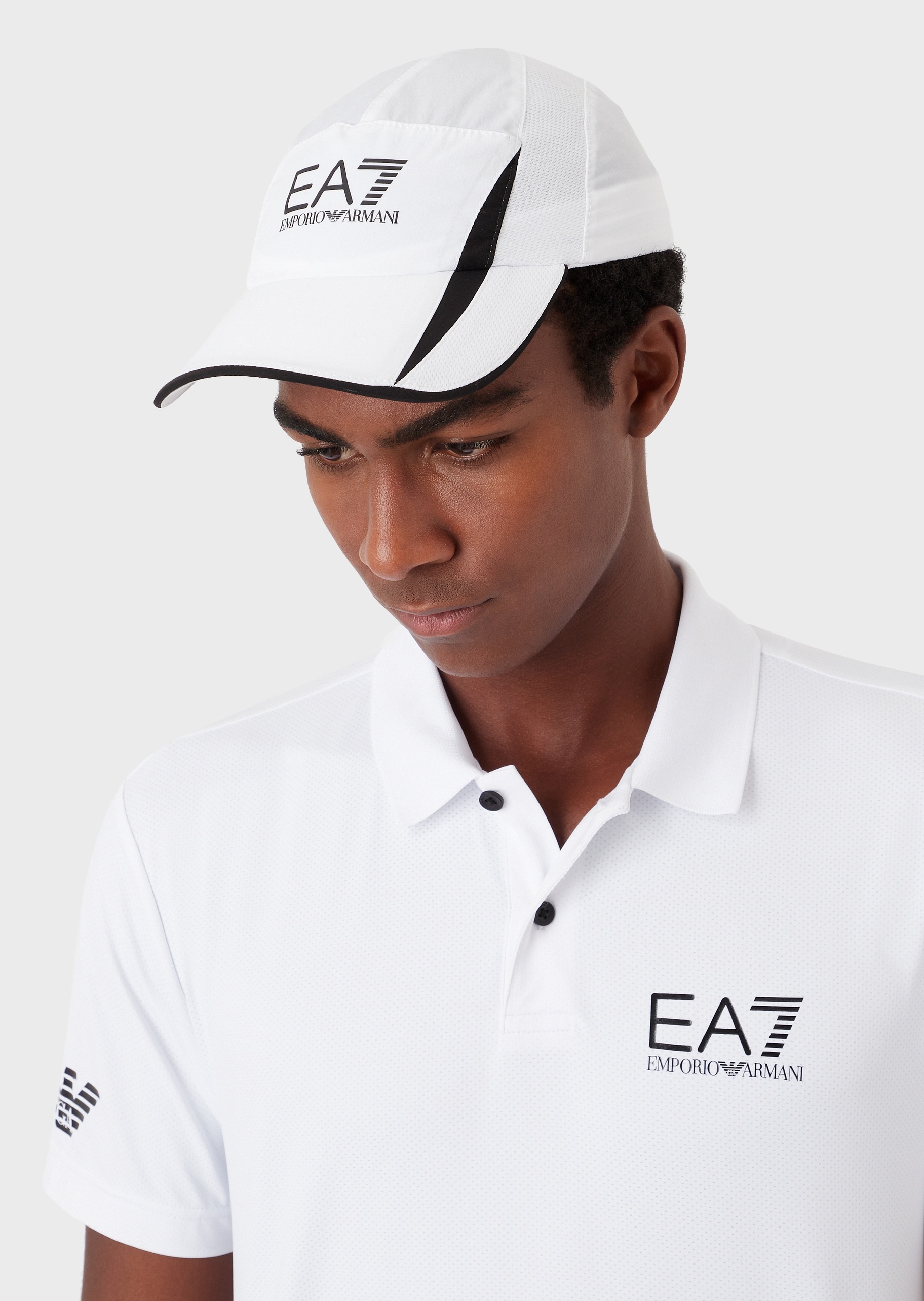 EA7 男女同款魔术贴圆顶弯檐网球棒球帽