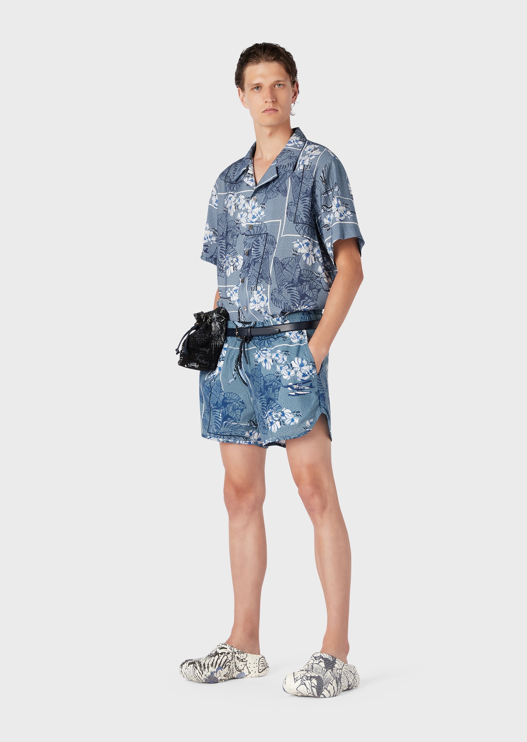 Emporio Armani 通体假日印花短袖衬衫