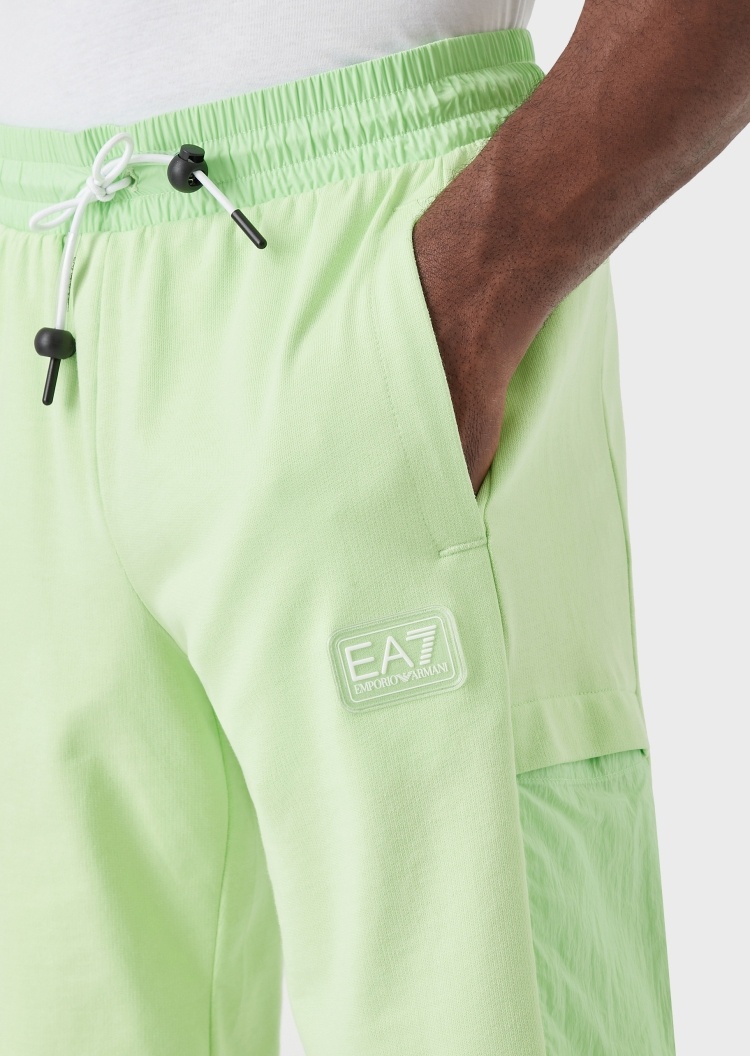 EA7 棉质嵌片百慕大短裤