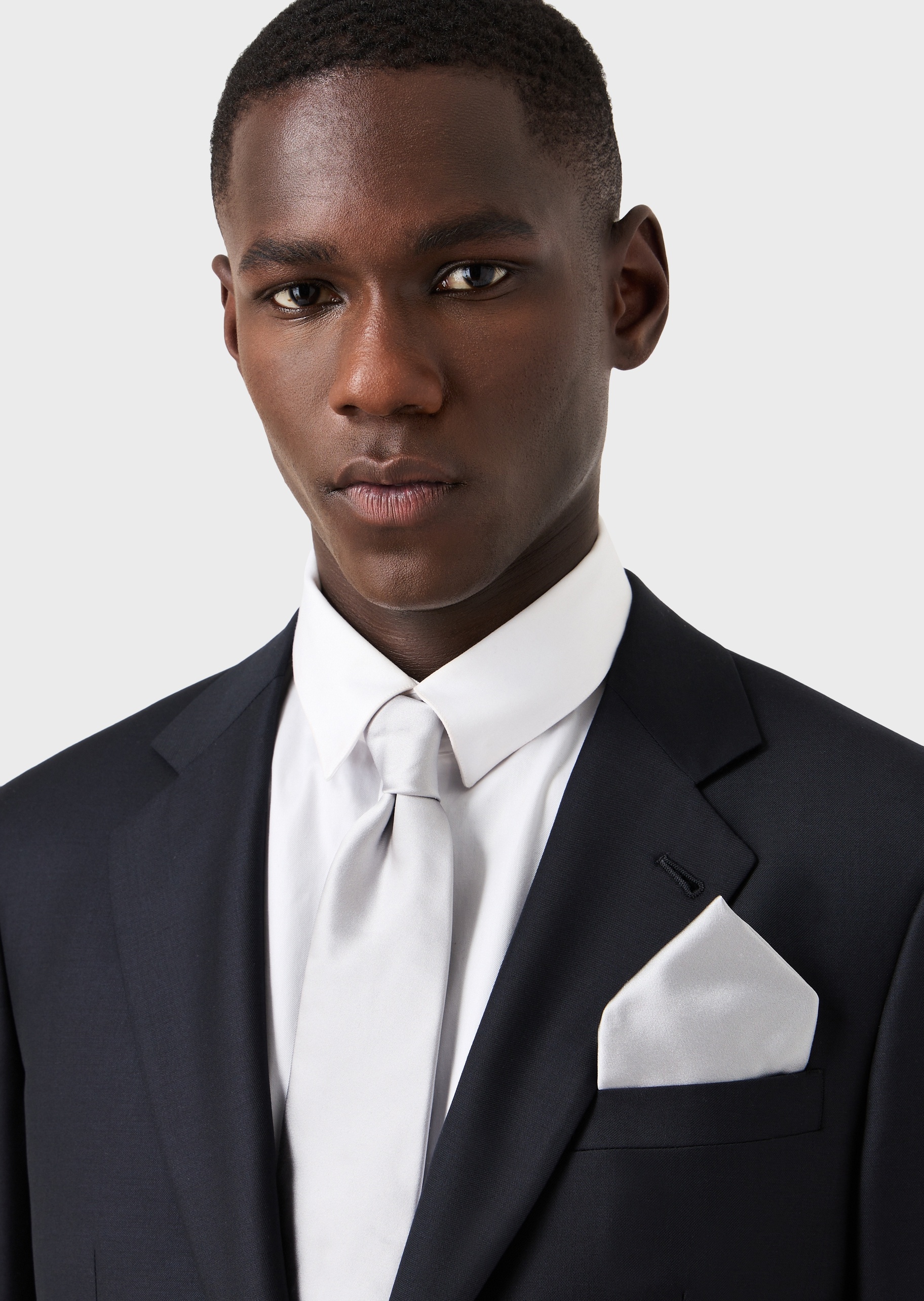 Giorgio Armani 男士商务简约光泽感桑蚕丝方形纯色口袋巾