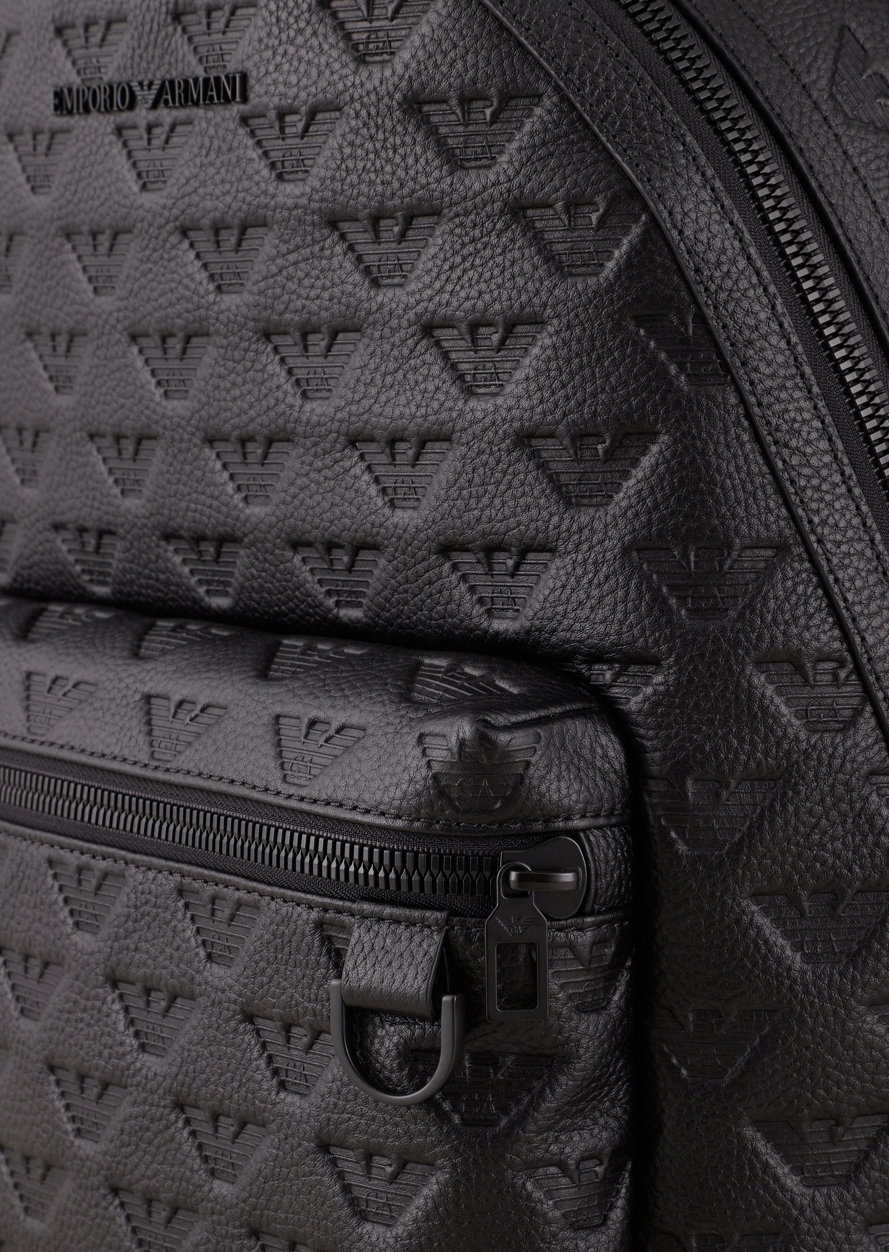 Emporio Armani 通体提花双肩包