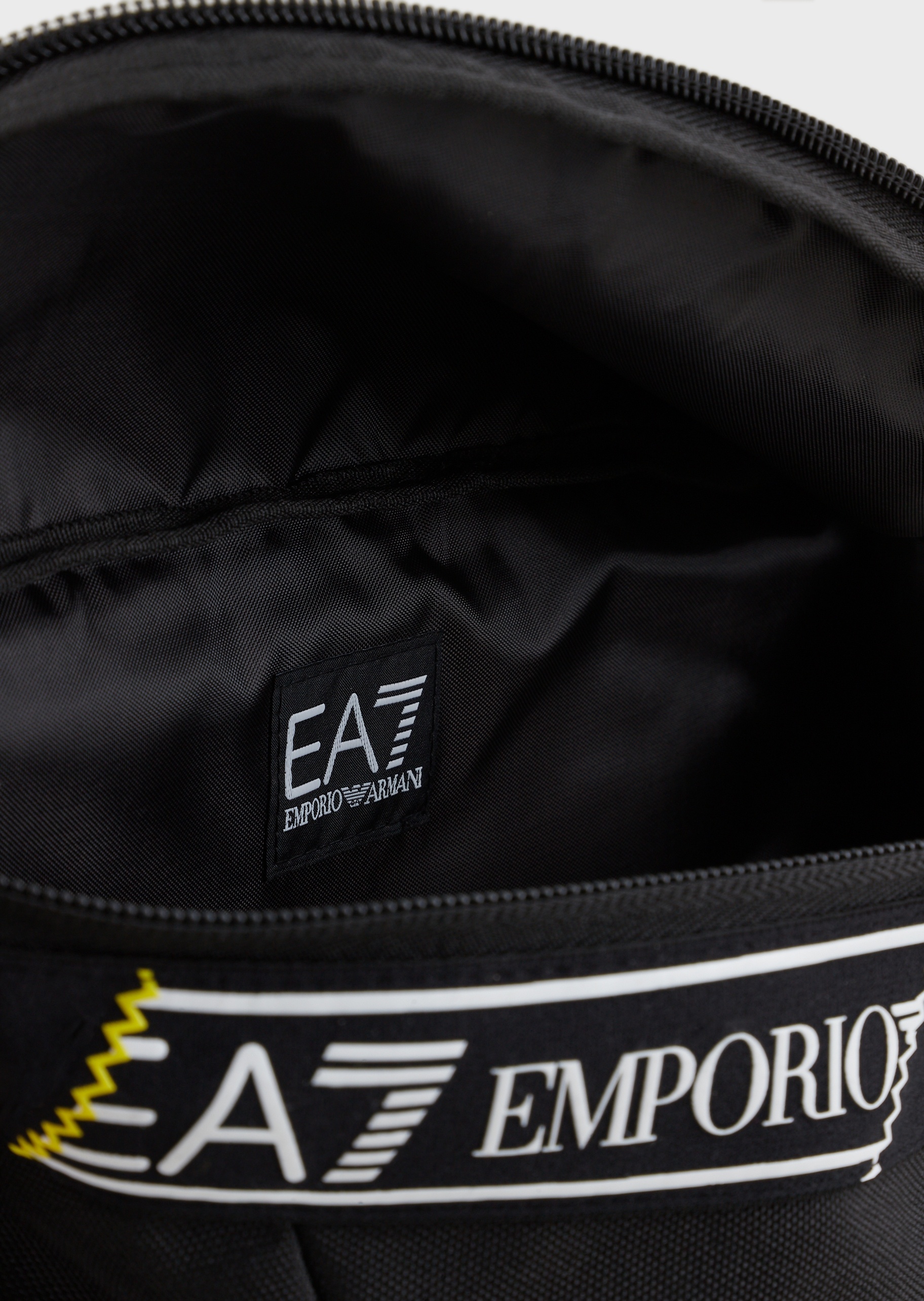 EA7 撞色标识运动腰包